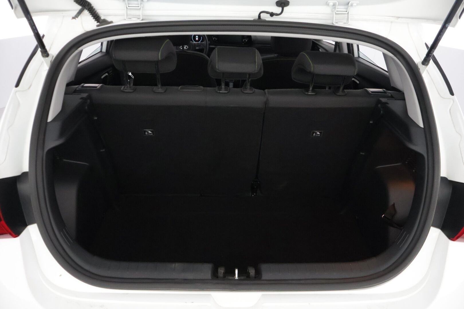 Hyundai i20 Hatchback 2021 1.0 T-GDi 100 hv 7DCT-aut. Comfort *KeylessGo / Ratinlämmitin / Vakkari / Digimittaristo / P.Kamera / CarPlay* - *Suomi-auto / 2x renkaat alkuperäisillä aluvanteilla / Juuri huollettu* - HULLUT JOULUT KORKOTARJOUS 2,49% 