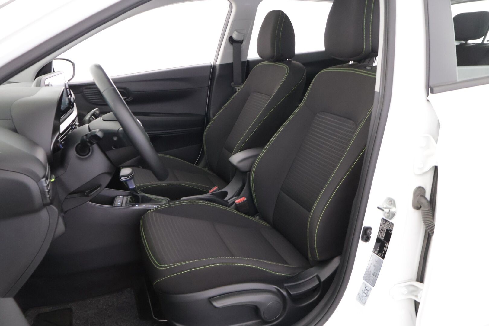 Hyundai i20 Hatchback 2021 1.0 T-GDi 100 hv 7DCT-aut. Comfort *KeylessGo / Ratinlämmitin / Vakkari / Digimittaristo / P.Kamera / CarPlay* - *Suomi-auto / 2x renkaat alkuperäisillä aluvanteilla / Juuri huollettu* - HULLUT JOULUT KORKOTARJOUS 2,49% 