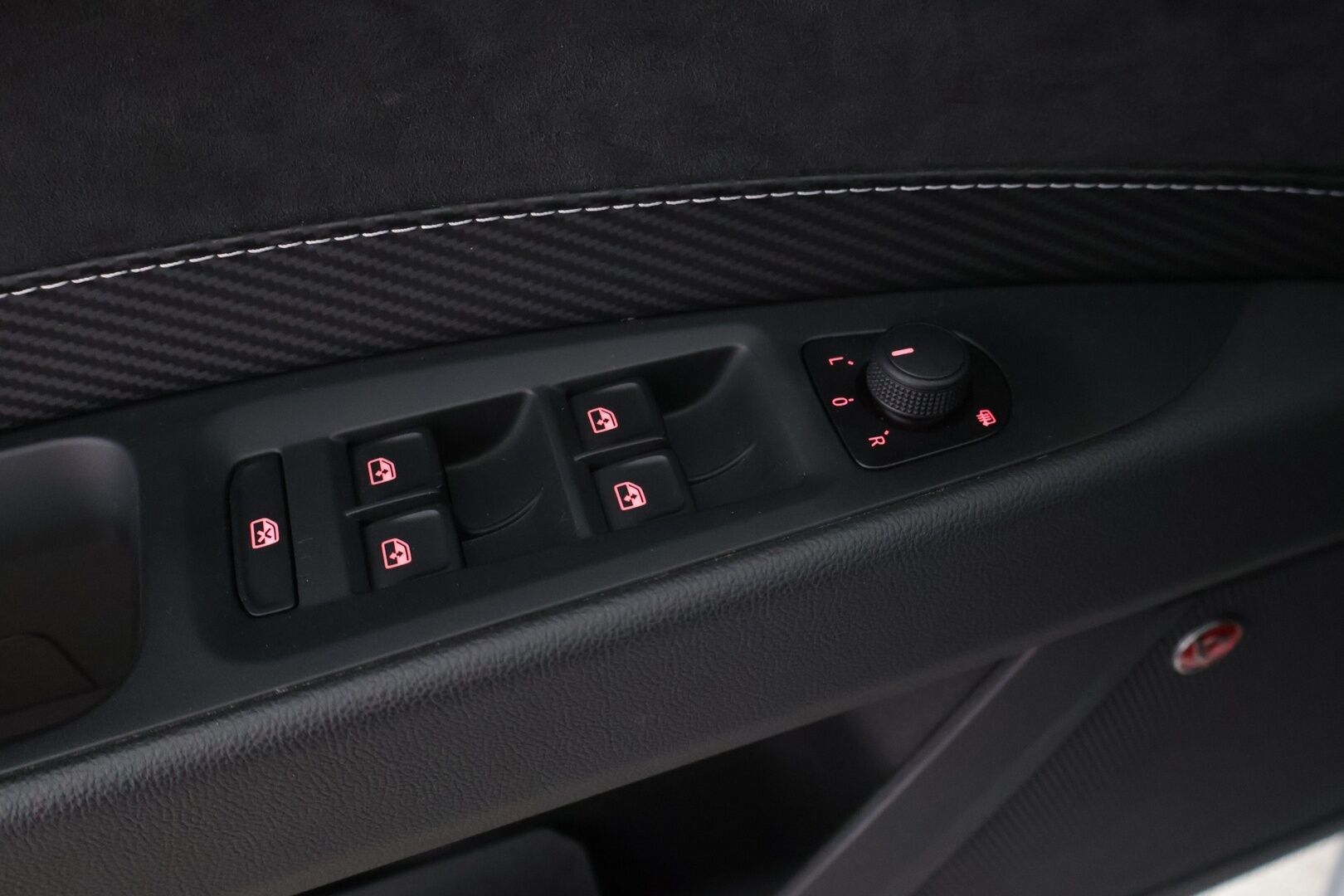 Seat Leon ST 2020 2,0 TSI 290 Cupra DSG - Ärhäkkä! | ACC | Tutkat | Digimittari | Juuri katsastettu | LED | Beats Audio | Läppäohjaus kaukosäädöllä | Suomi-auto | Juuri huollettu