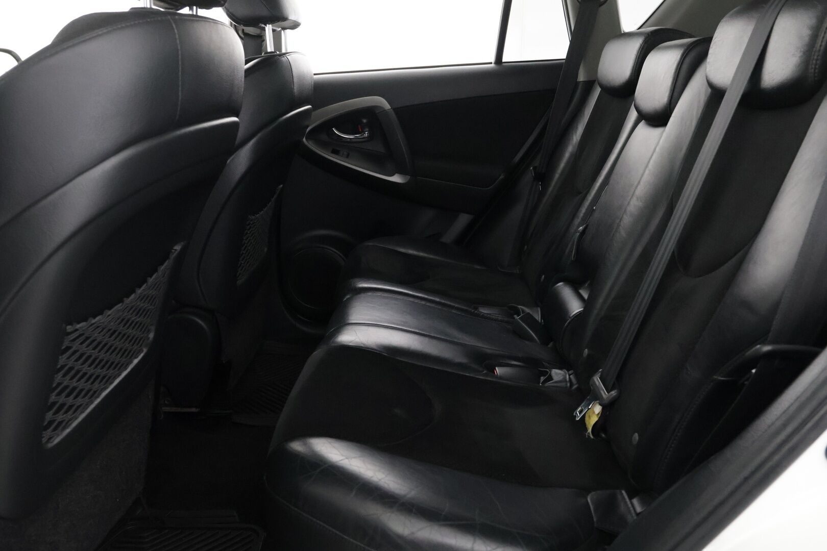 Toyota RAV4 2010 RAV4 2,2 D-CAT 4WD 150 - Vakkari / Vetokoukku / Hyvin huollettu / Lohkolämmitin / Kahdet hyvät renkaat! - KORKO VAIN 3,99 %