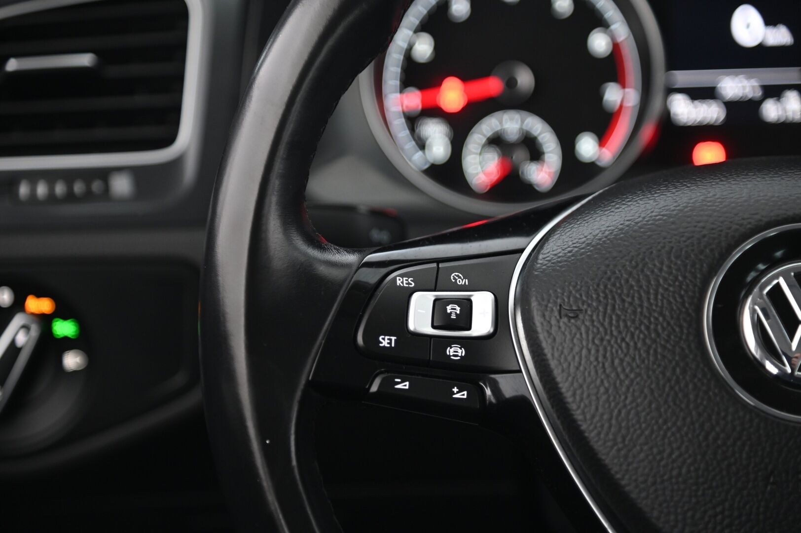 Volkswagen Golf 2019 Variant Comfortline 1,0 TSI 85 kW (115 hv) DSG-automaatti*Suomi-auto / Peruutuskamera / ACC / Webasto / P-tutka - Siistikuntoinen / 2x Renkaat / 2x Avain 