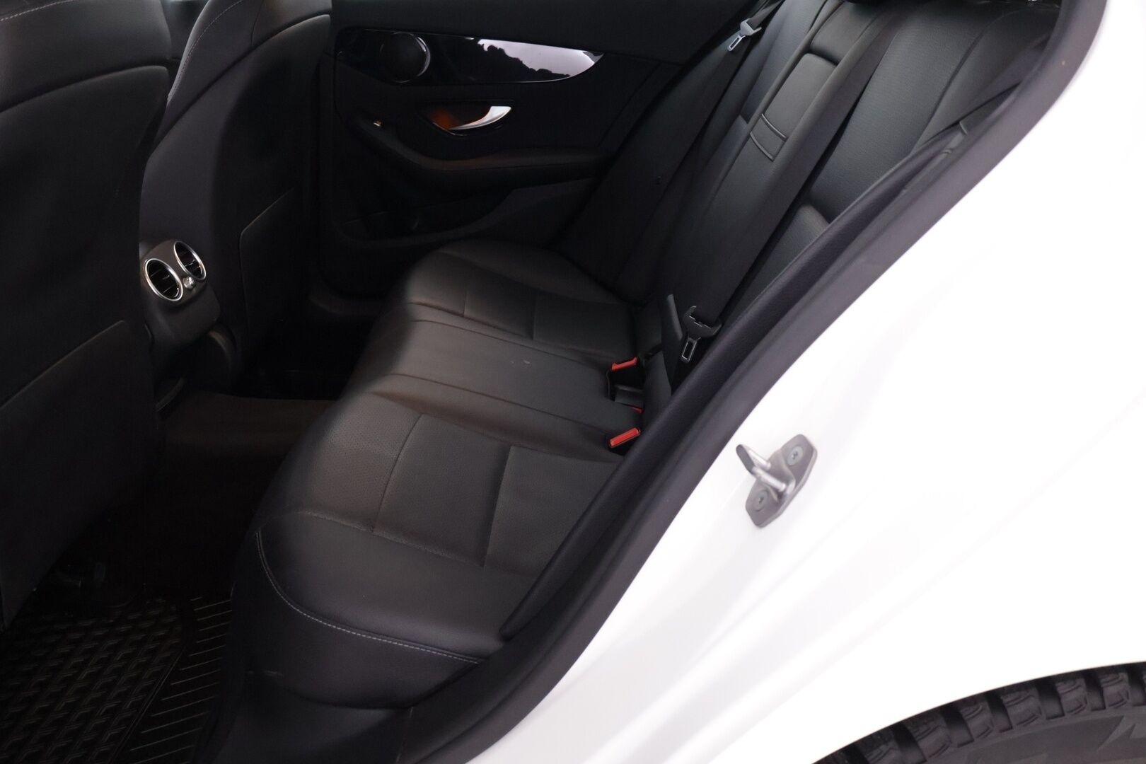 Mercedes-Benz C 2019 180 d T A Pro - | Suomi-auto | Facelift | Nahkapenkit | P.kamera | Lohkolämmitin | Vakkari | LED | | Sähköluukku | Navi | 