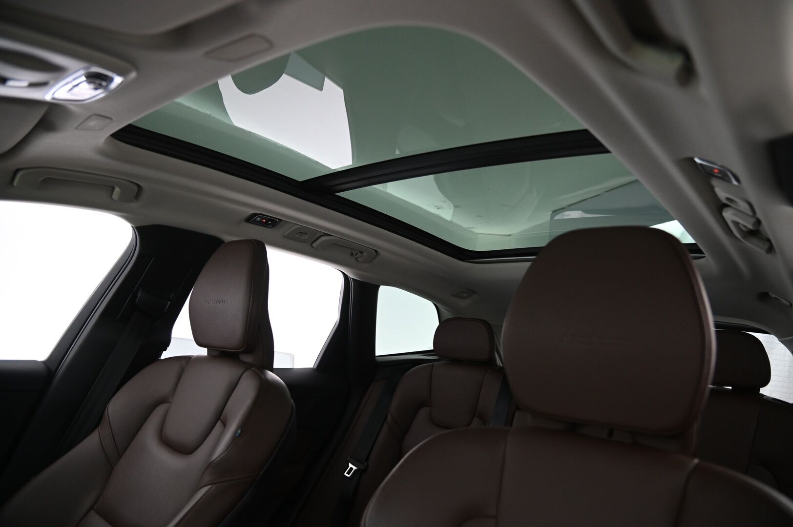 Volvo XC60 2019 D4 AWD Business Inscription aut - Suomi-auto | Vetokoukku | VOC | ACC | Panorama | Muistipenkit