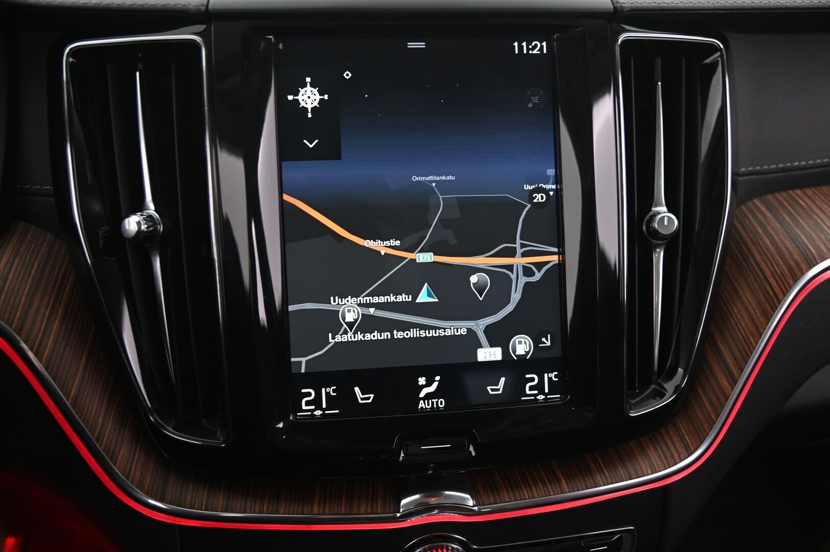 Volvo XC60 2019 D4 AWD Business Inscription aut - Suomi-auto | Vetokoukku | VOC | ACC | Panorama | Muistipenkit