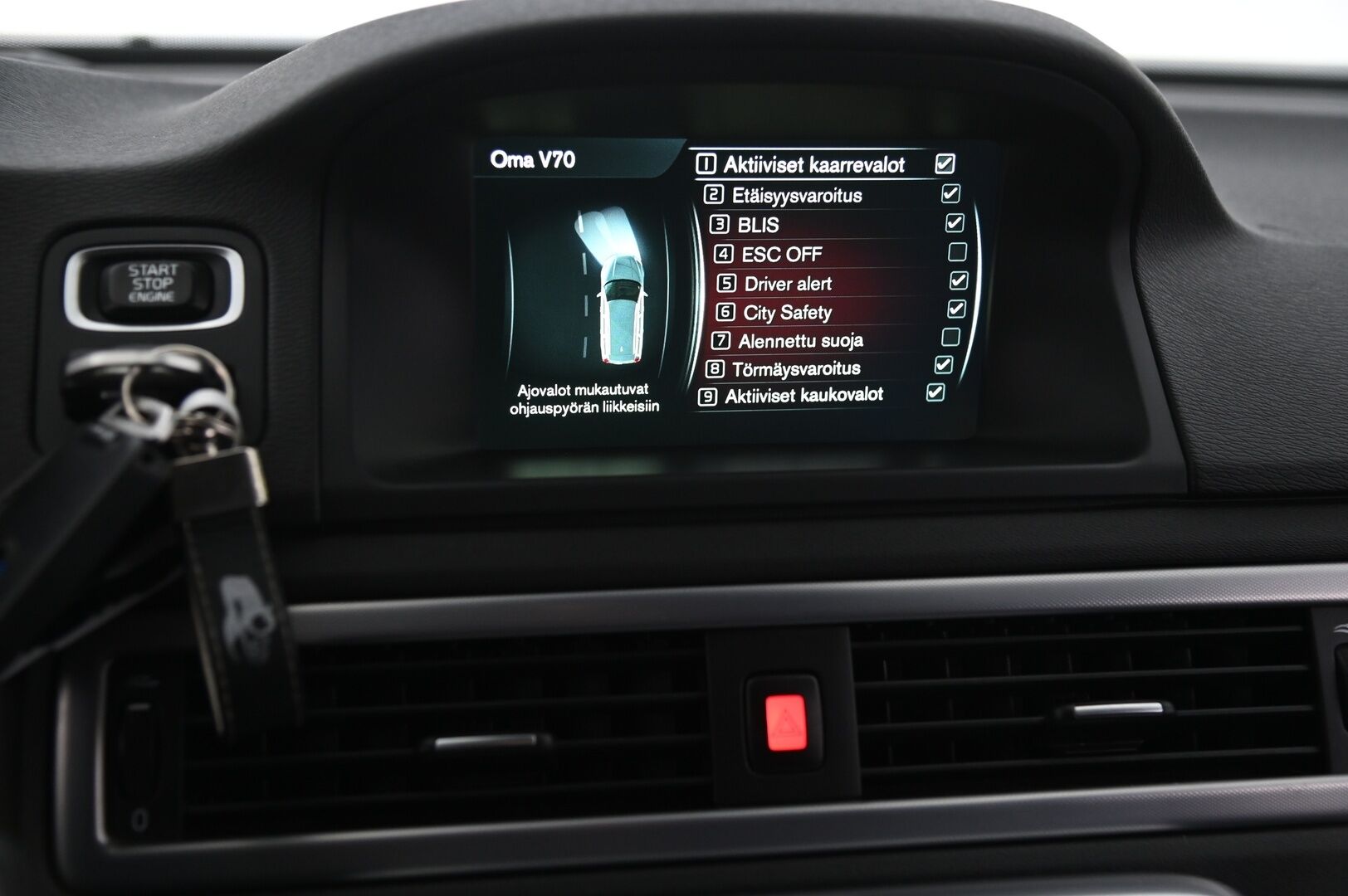 Volvo V70 2016 2,0 D3 Momentum - ACC | Webasto | Koukku | Lämmitettävä ohjauspyörä | Blis | Kaistavahti |2xrenkaat | Digimittaristo 