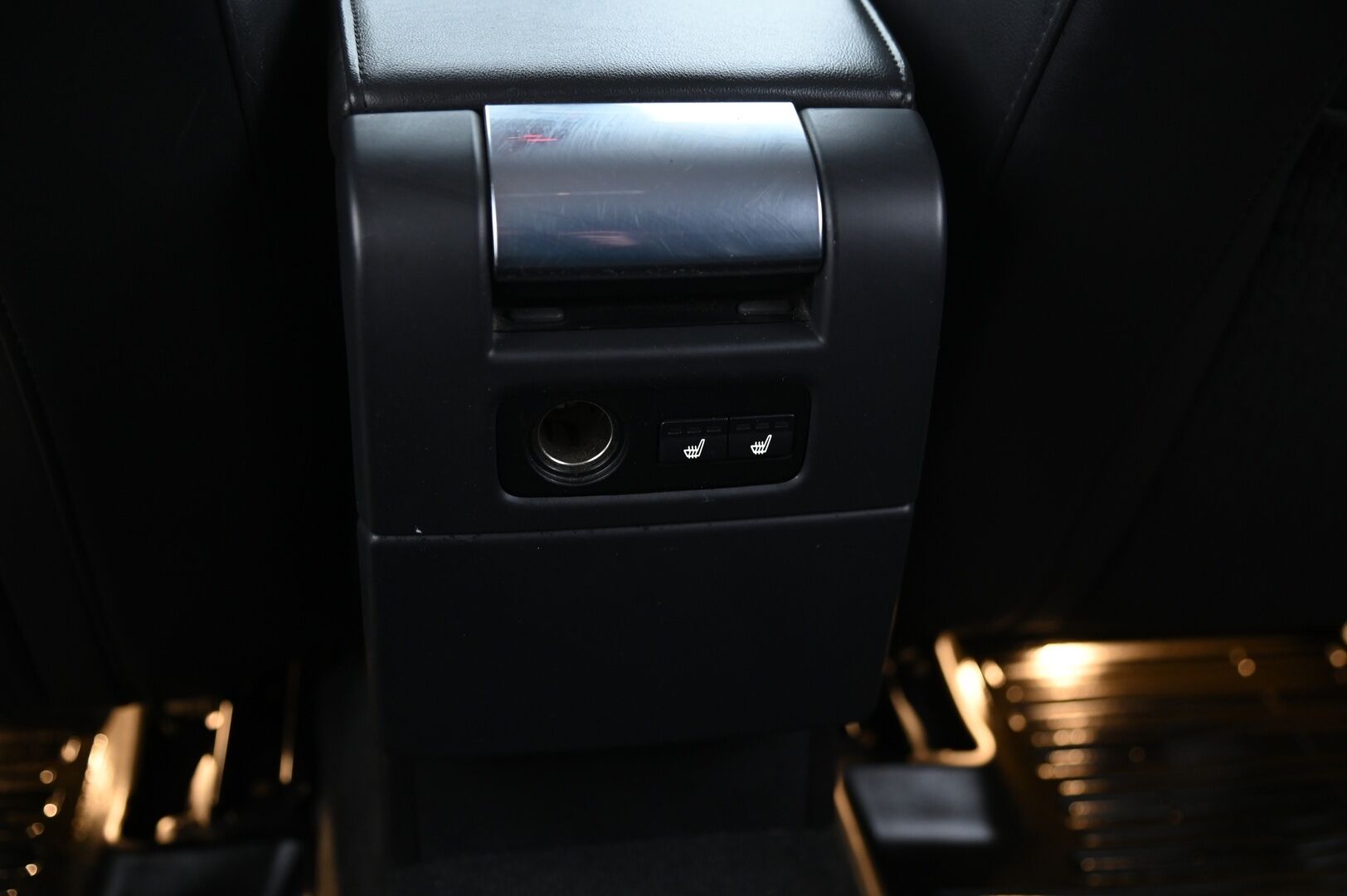 Volvo V70 2016 2,0 D3 Momentum - ACC | Webasto | Koukku | Lämmitettävä ohjauspyörä | Blis | Kaistavahti |2xrenkaat | Digimittaristo 
