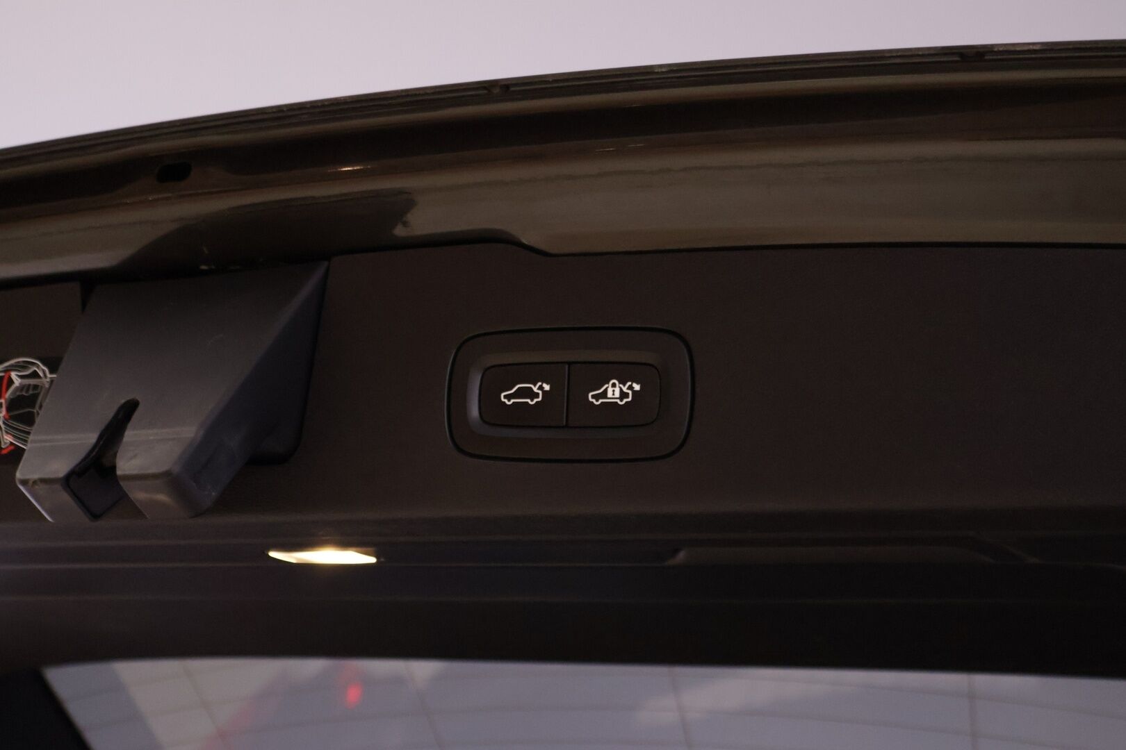 Volvo V60 2019 D3 AWD Business Inscription aut. - | ACC | P-Kamera | Webasto | Muistipenkki | Koukku | Full LED | Vaaleat nahat | BLIS | Navi |