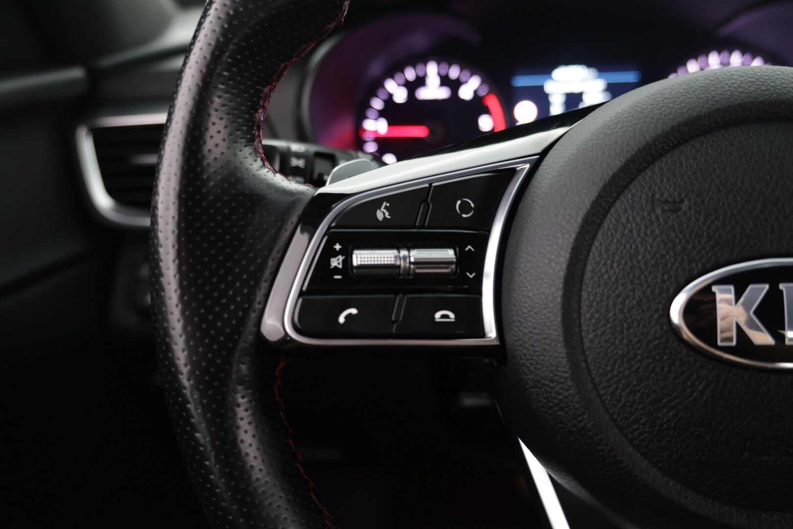 Kia Optima 2019 1,6 CRDi SCR ISG GT-Line 4D DCT A/T / Harman/Kardon / Sporttinahat / P-kamera / Muistipenkki / Vakkari / Lohko+sisäp. - Suomi-auto / 2x aluvanteet / Huippuvarusteet! - HULLUT AVAJAISHULINAT KORKOTARJOUS 3,29 %