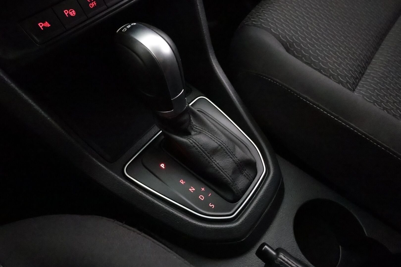 Volkswagen Caddy Maxi 2019 Trendline Business 2,0 TDI 110kW DSG 7-P * Webasto / Xenon / P.Kamera / Navi / Bluetooth / Vakkari * - 1-om Suomi-auto / Kahdet renkaat aluvanteilla