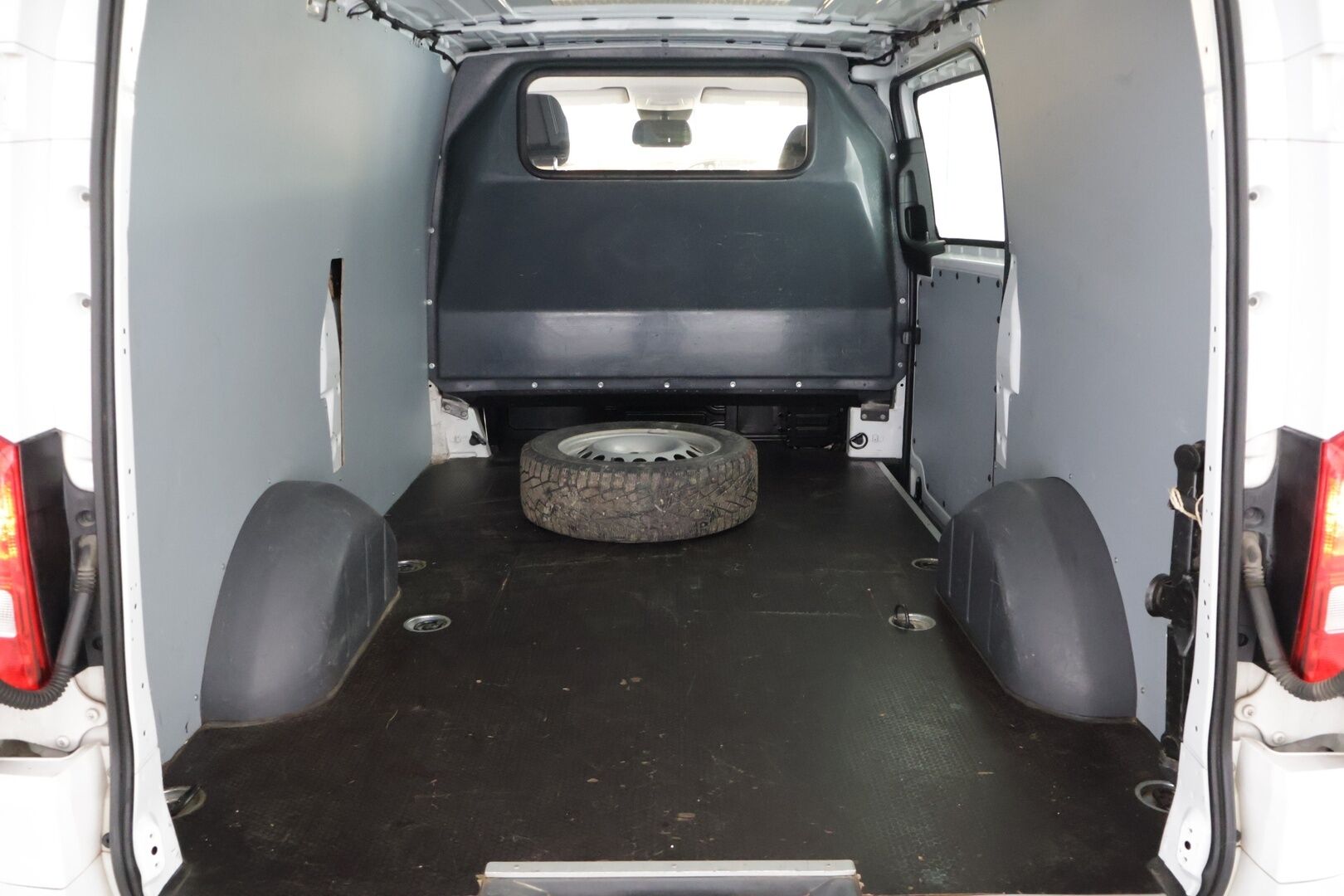 Mercedes-Benz Vito 2019 114CDI 4x4-3,05/32K keskipitkä A2 A Winter - ALV | Suomi-auto | Webasto | Vetokoukku | P-kamera | Vakkari | 2x Renkaat | BT-Audio