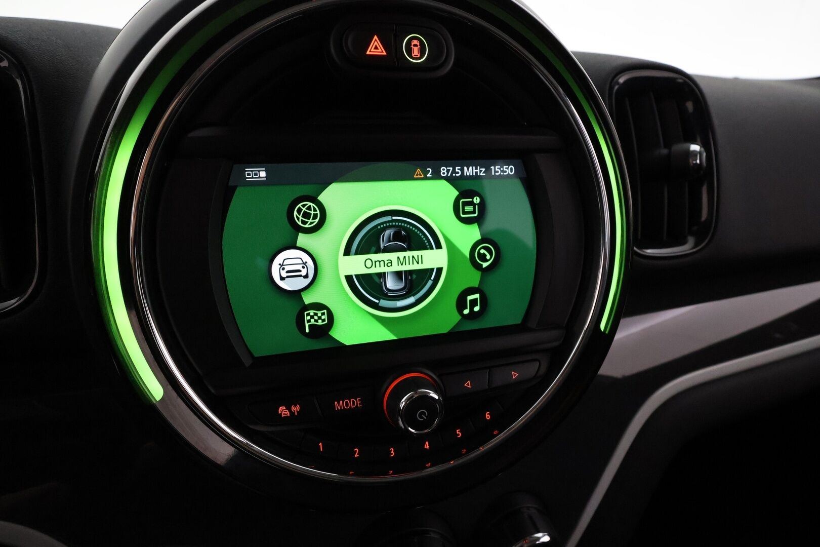 MINI Countryman 2019 Cooper SE ALL4 Essential **LED-valot / Sporttipenkit / P.Tutkat / Navi / Vakkari / Puolinahat** - Suomi-auto / Kahdet Renkaat