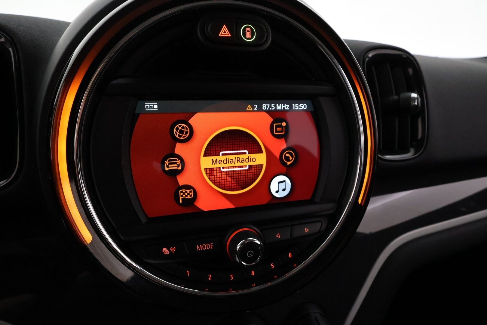MINI Countryman 2019 Cooper SE ALL4 Essential **LED-valot / Sporttipenkit / P.Tutkat / Navi / Vakkari / Puolinahat** - Suomi-auto / Kahdet Renkaat