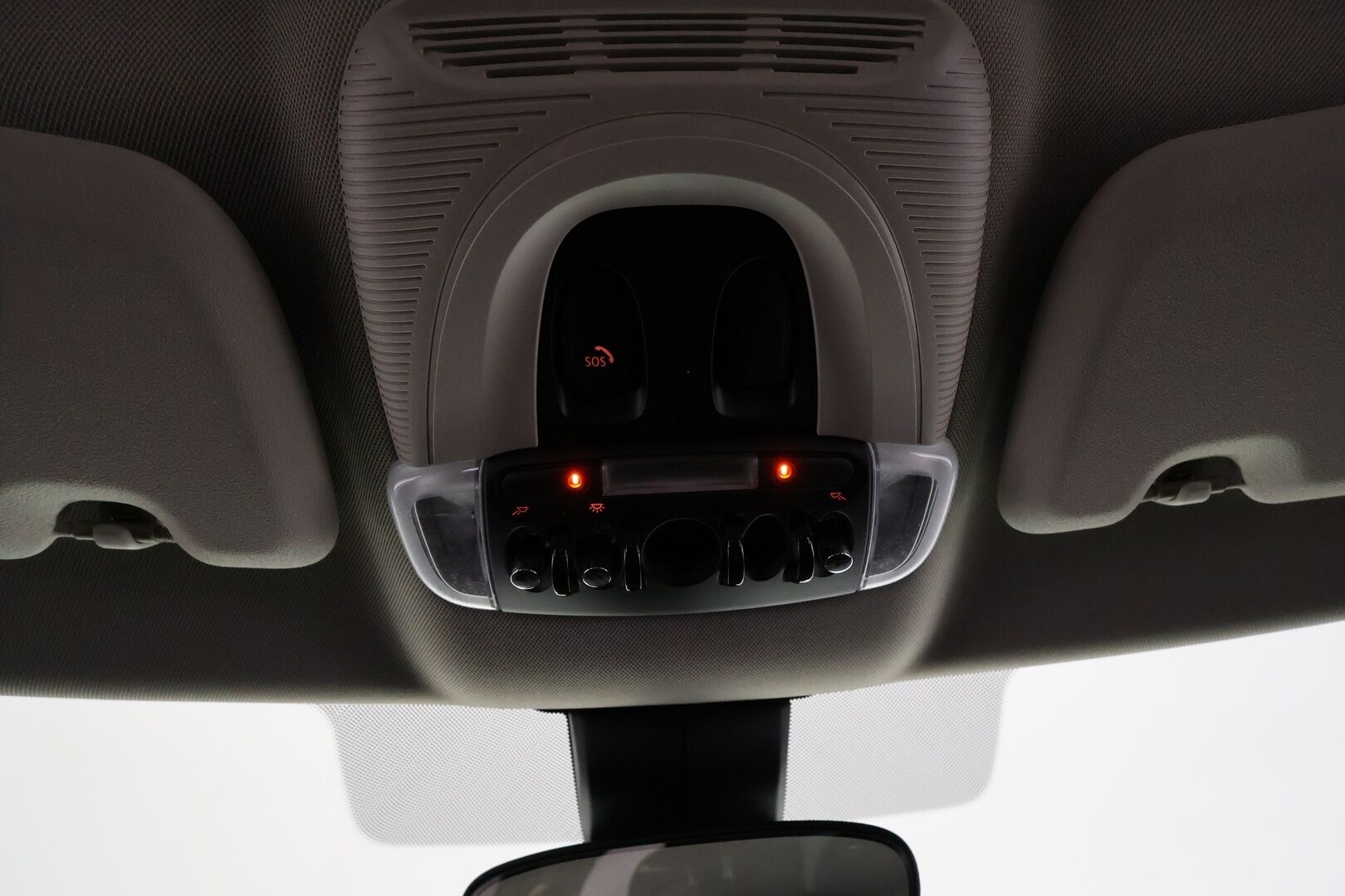 MINI Countryman 2019 Cooper SE ALL4 Essential **LED-valot / Sporttipenkit / P.Tutkat / Navi / Vakkari / Puolinahat** - Suomi-auto / Kahdet Renkaat