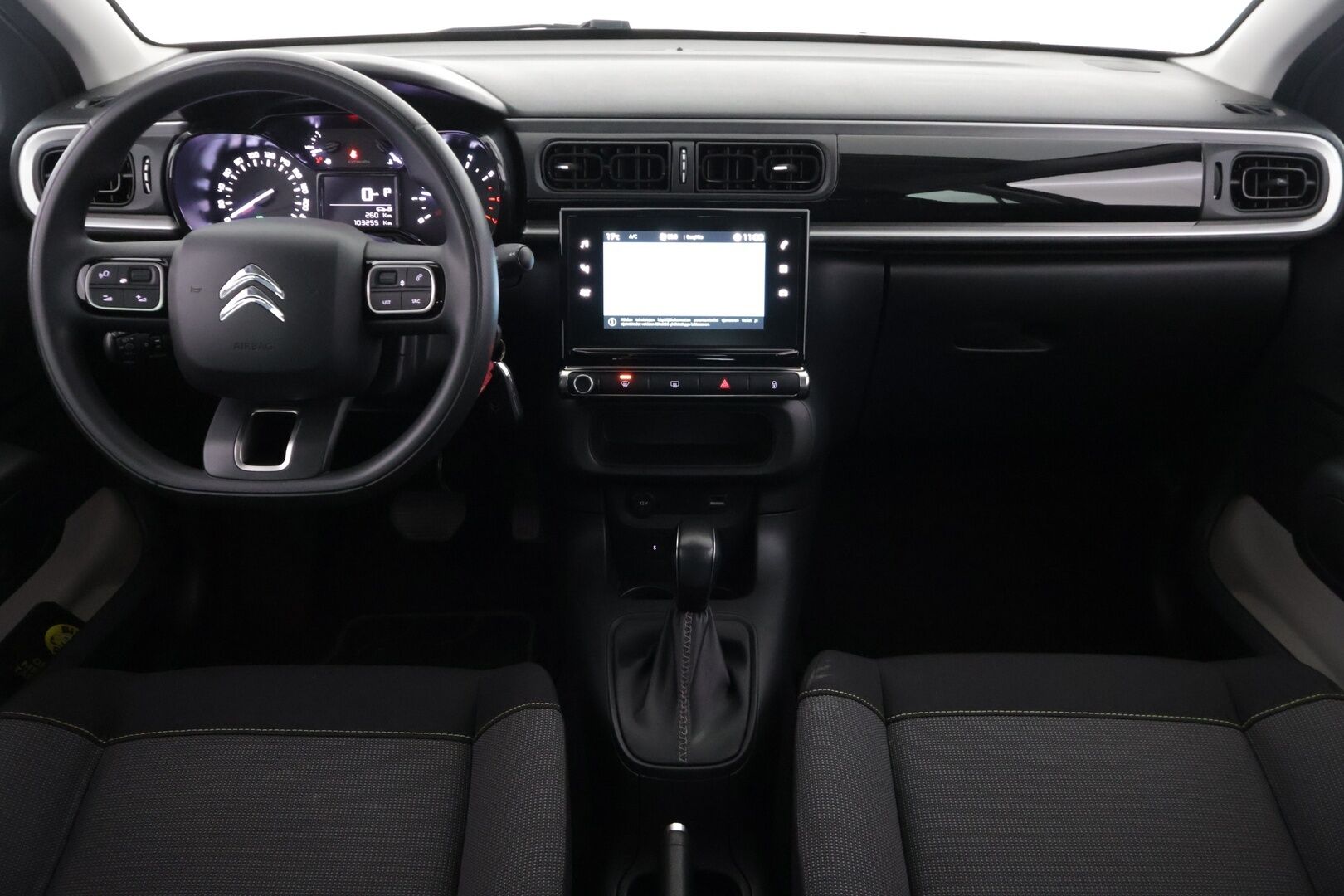 Citroen C3 2019 PureTech 110 Feel Automaatti *Vakkari / Lane assist / Carplay / Led. päiväajovalot / P. tutka! - *Uudet kitkarenkaat / 2x renkaat ja vanteet / Carplay!* - HULLUT JOULUT KORKOTARJOUS 2,49% 