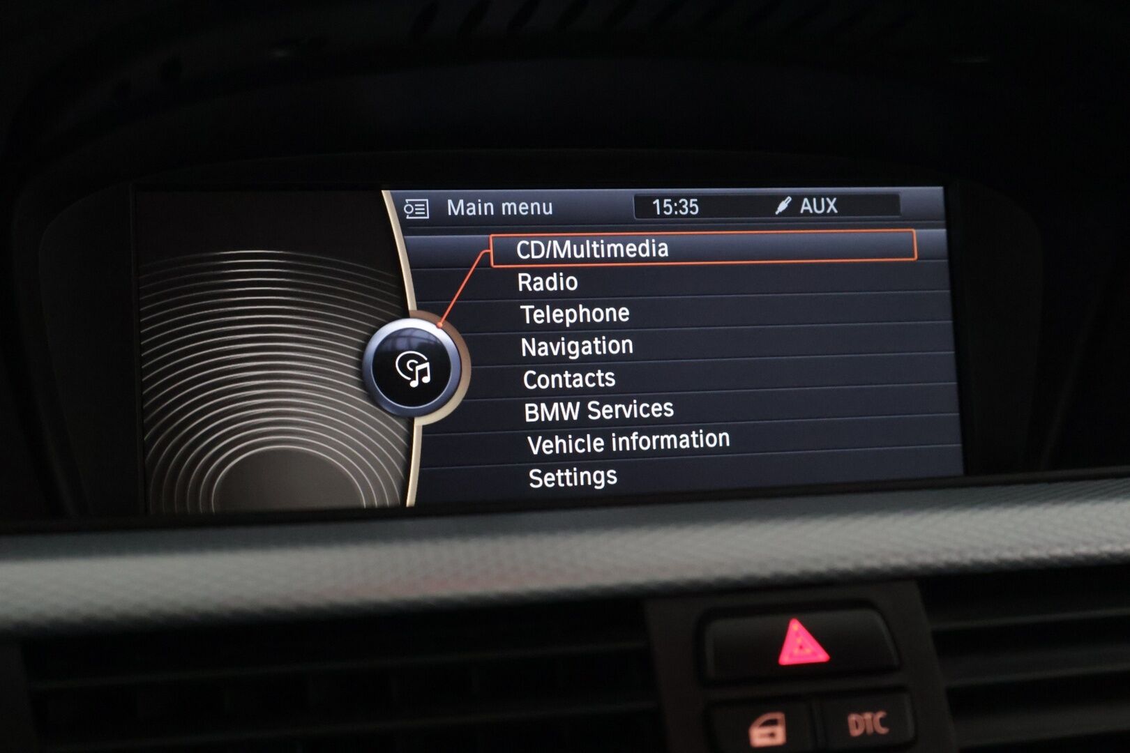 BMW 325 2010 i A E92 Coupe M Sport * Kattoluukku / Muistipenkit / Hifit / Prof. Navi / Penkinlämmittimet * - * Vakkari / Kaukovaloautomatiikka / Nahkasisusta / Vetokoukku * - HULLUT AVAJAISHULINAT KORKOTARJOUS 3,29 %