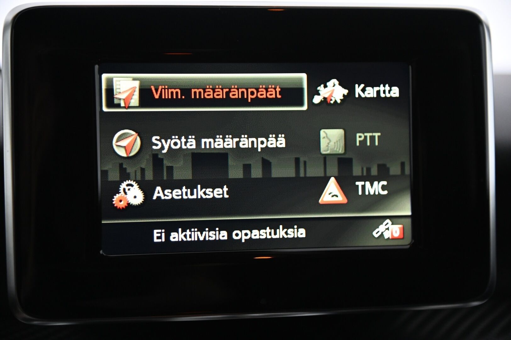 Mercedes-Benz A 2015 180 Business AMG *P-kamera / Vakkari / Nahka-Alcantara* - *Juuri saapunut! / 2XRenkaat / AMG-sisätilapaketti / AMG-ulkonäköpaketti / Siisti*