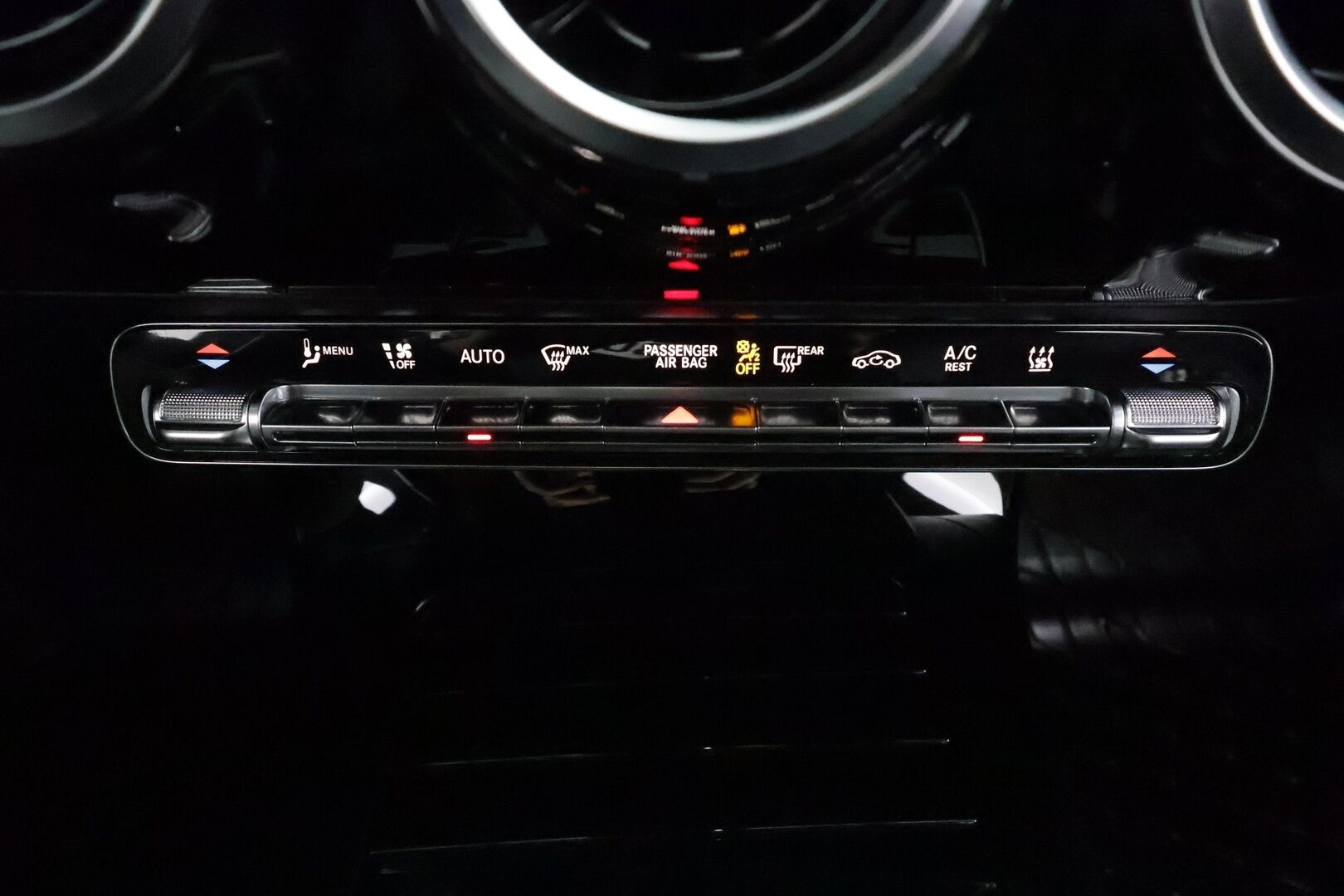 Mercedes-Benz CLA 2020 180 A Shooting Brake Business Progressive * Widescreen / Vakkari / Webasto / Koukku / P.Kamera / Sporttipenkit * - Suomi-auto / Kahdet Renkaat