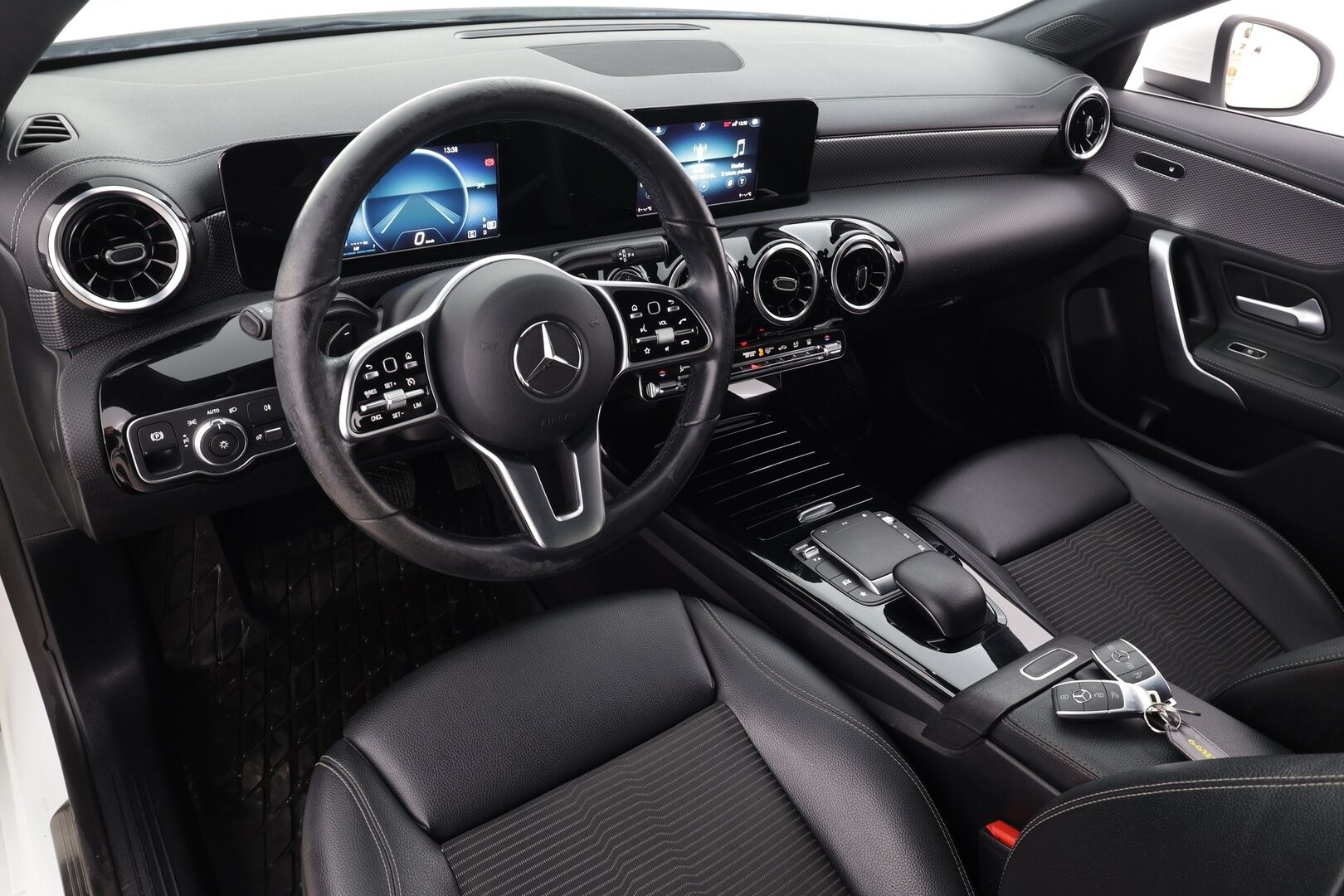 Mercedes-Benz CLA 2020 180 A Shooting Brake Business Progressive * Widescreen / Vakkari / Webasto / Koukku / P.Kamera / Sporttipenkit * - Suomi-auto / Kahdet Renkaat