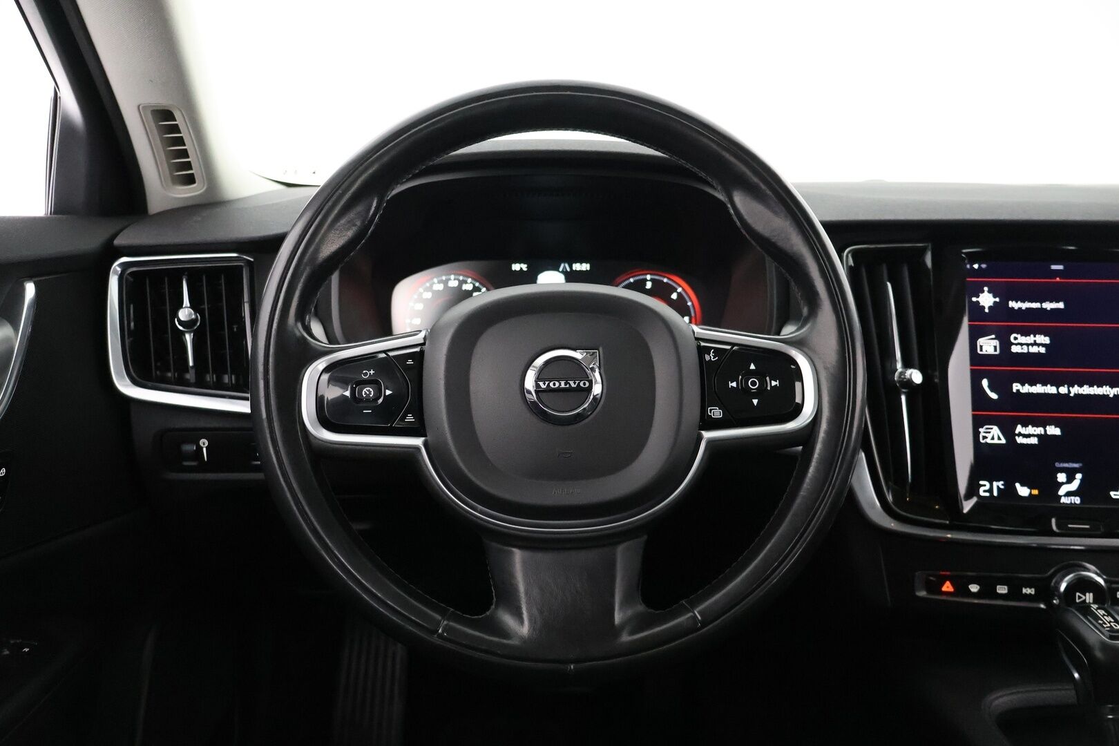 Volvo V90 2017 D4 AWD Business aut - | Webasto | Adapt.vakkari | BLIS | FULL-LED | P.kamera | Hihna tehty 2024 | Ei Adblue:ta |