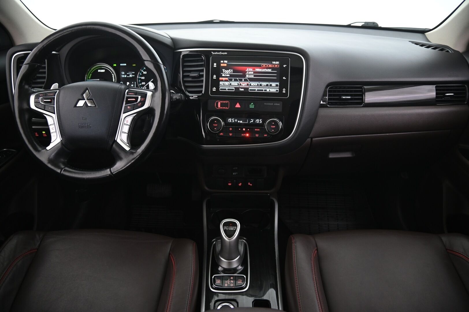 Mitsubishi OUTLANDER PHEV 2017 Install Business 4wd 5P