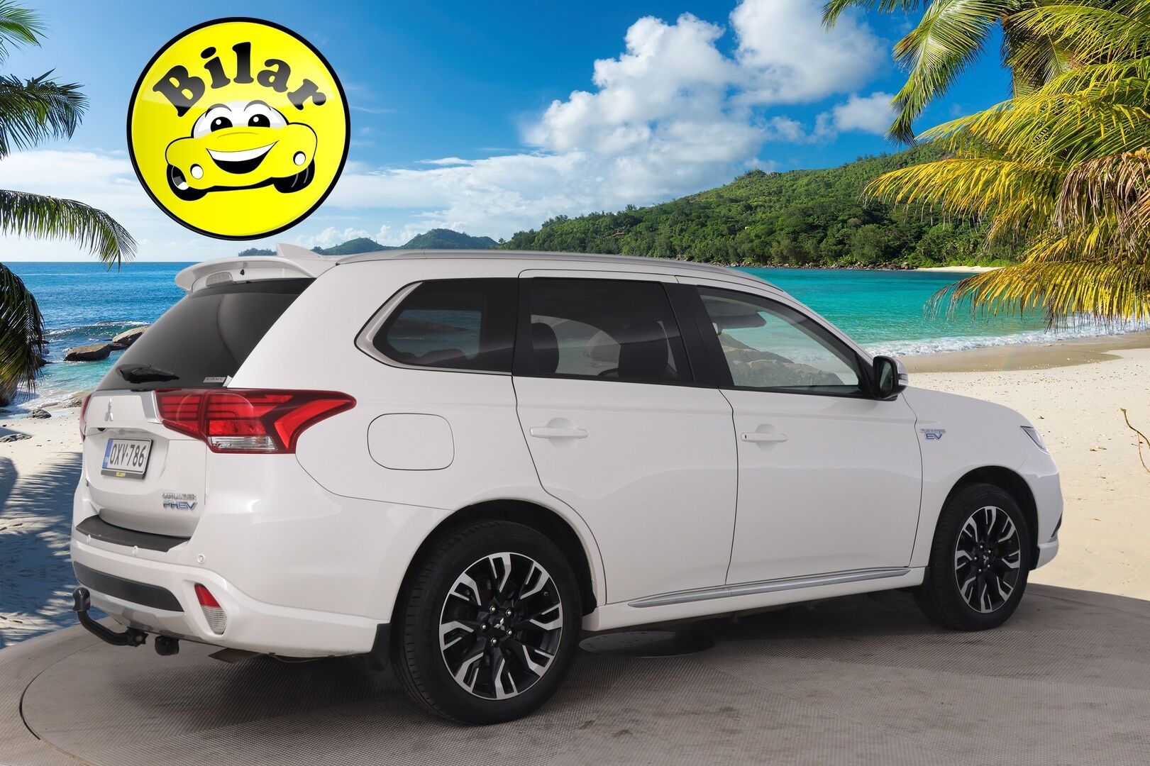 Mitsubishi OUTLANDER PHEV 2017 Install Business 4wd 5P