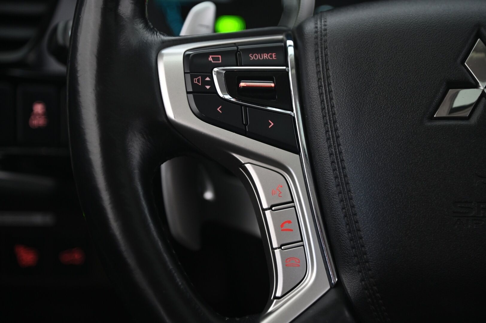Mitsubishi OUTLANDER PHEV 2017 Install Business 4wd 5P