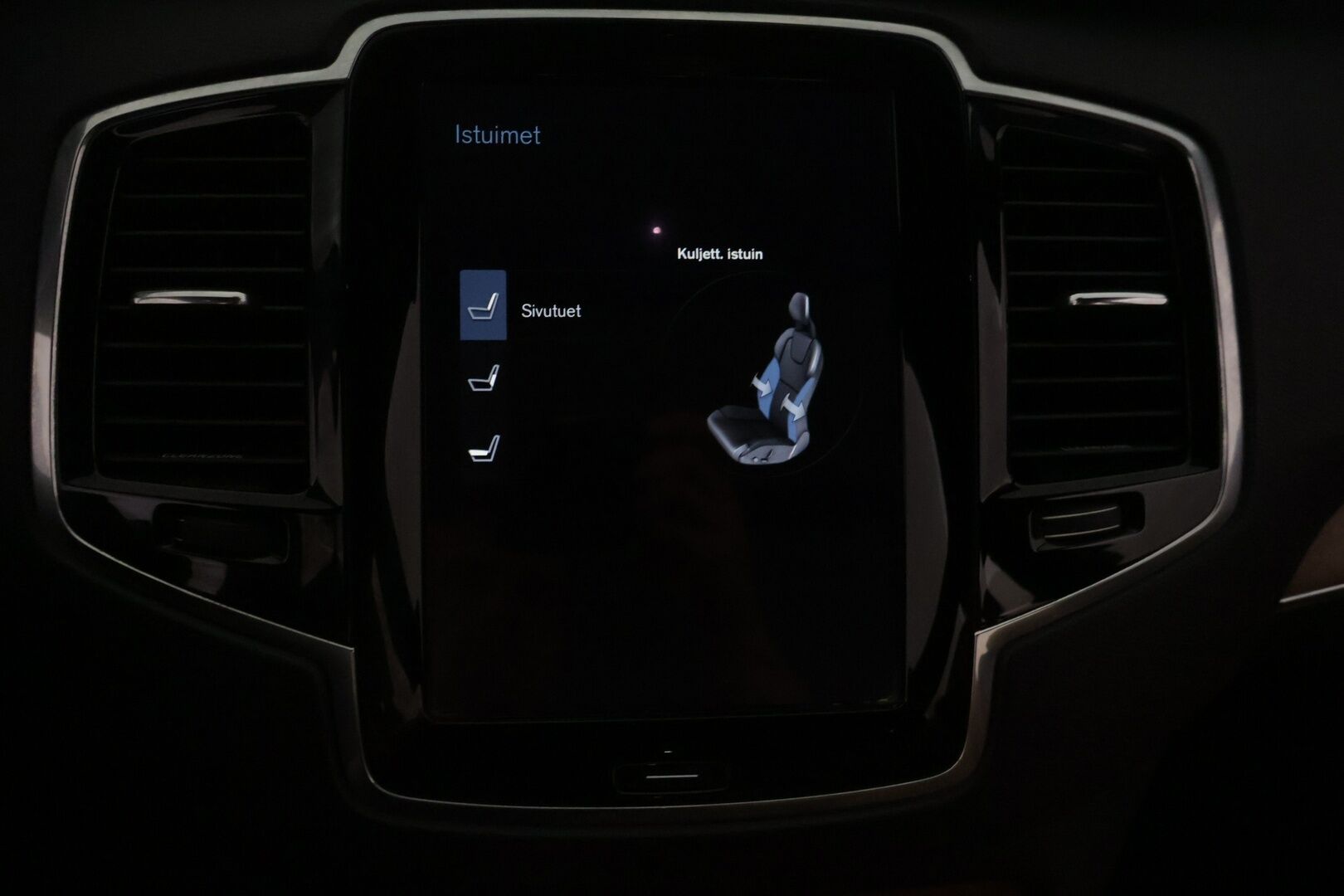 Volvo XC90 2016 T8 Twin Engine AWD Inscription aut ** YritysOulet - Myydään vain Yrityksille ** - Webasto / Koukku / Istuimet 7:lle / Ilmastoidut nahat / HUD / Panorama / Siisti kuntoinen!
