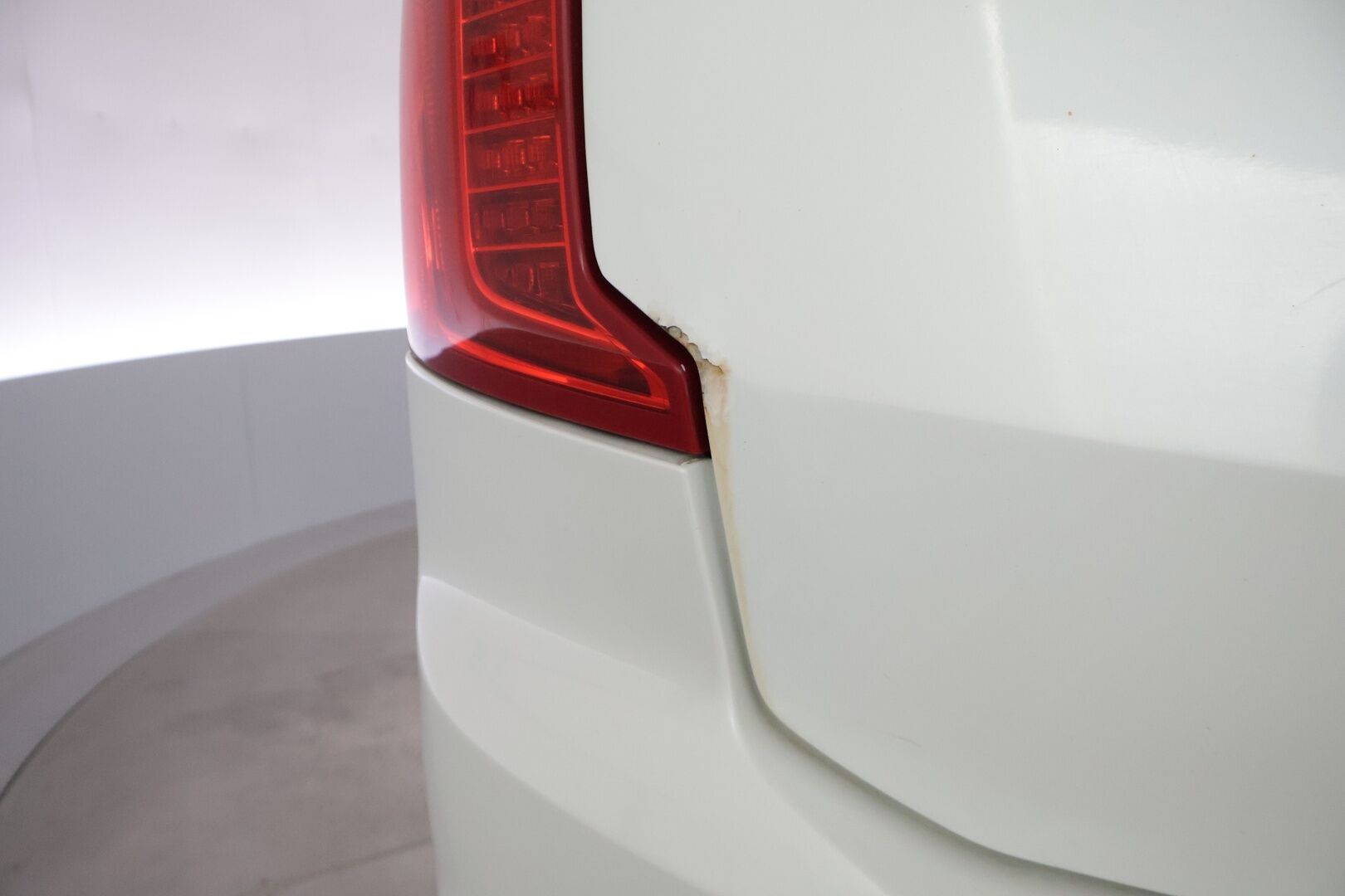 Volvo XC90 2016 T8 Twin Engine AWD Inscription aut ** YritysOulet - Myydään vain Yrityksille ** - Webasto / Koukku / Istuimet 7:lle / Ilmastoidut nahat / HUD / Panorama / Siisti kuntoinen!