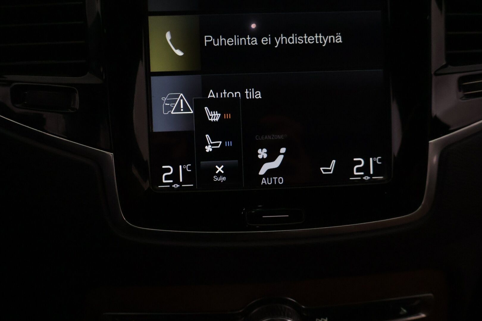 Volvo XC90 2016 T8 Twin Engine AWD Inscription aut ** YritysOulet - Myydään vain Yrityksille ** - Webasto / Koukku / Istuimet 7:lle / Ilmastoidut nahat / HUD / Panorama / Siisti kuntoinen!