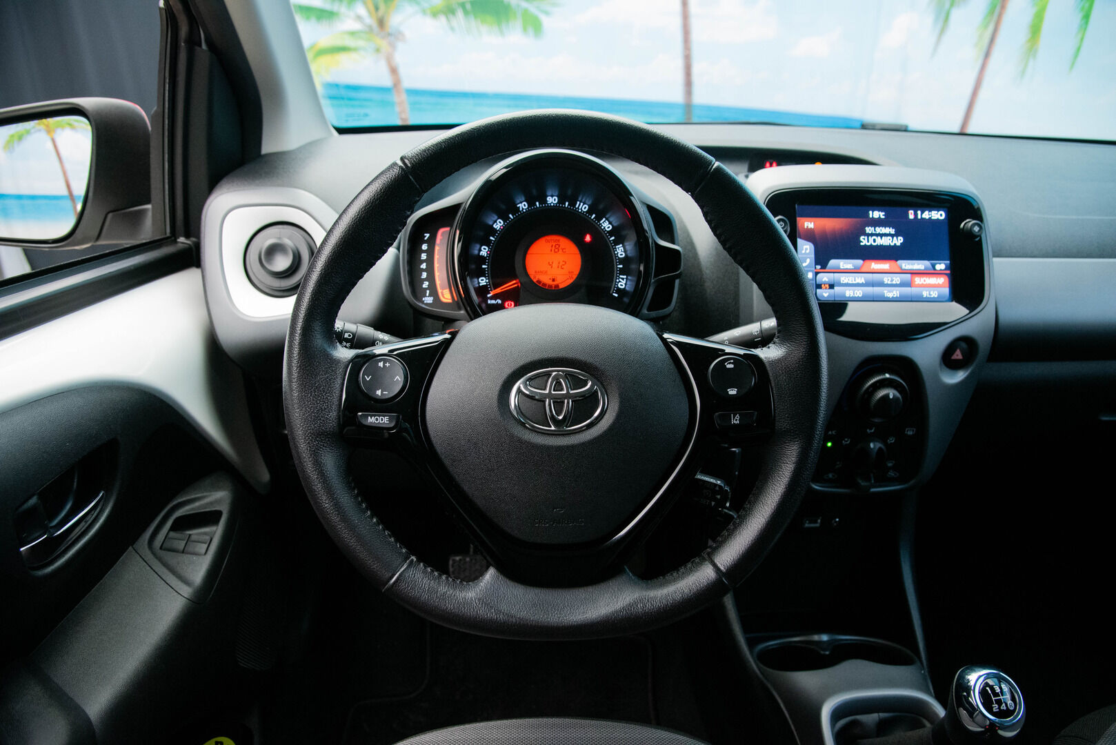 Toyota Aygo 2019 1,0 VVT-i 5ov X-Play *Vakkari / Kaistavahti / Kamera* - Auto tulossa Lempäälään! / Suomi-auto / Apple Carplay & Android Auto - HULLUT VÄLIPÄIVÄT KORKOTARJOUS 2,49%