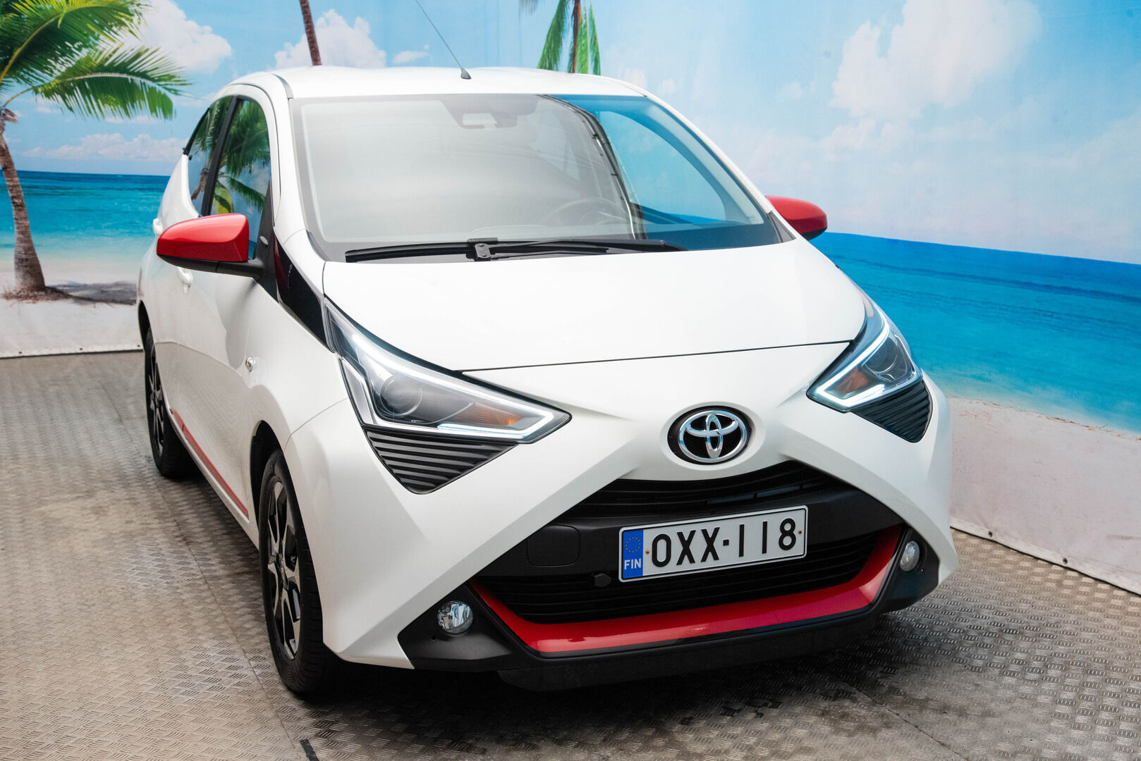 Toyota Aygo 2019 1,0 VVT-i 5ov X-Play *Vakkari / Kaistavahti / Kamera* - Auto tulossa Lempäälään! / Suomi-auto / Apple Carplay & Android Auto - HULLUT VÄLIPÄIVÄT KORKOTARJOUS 2,49%
