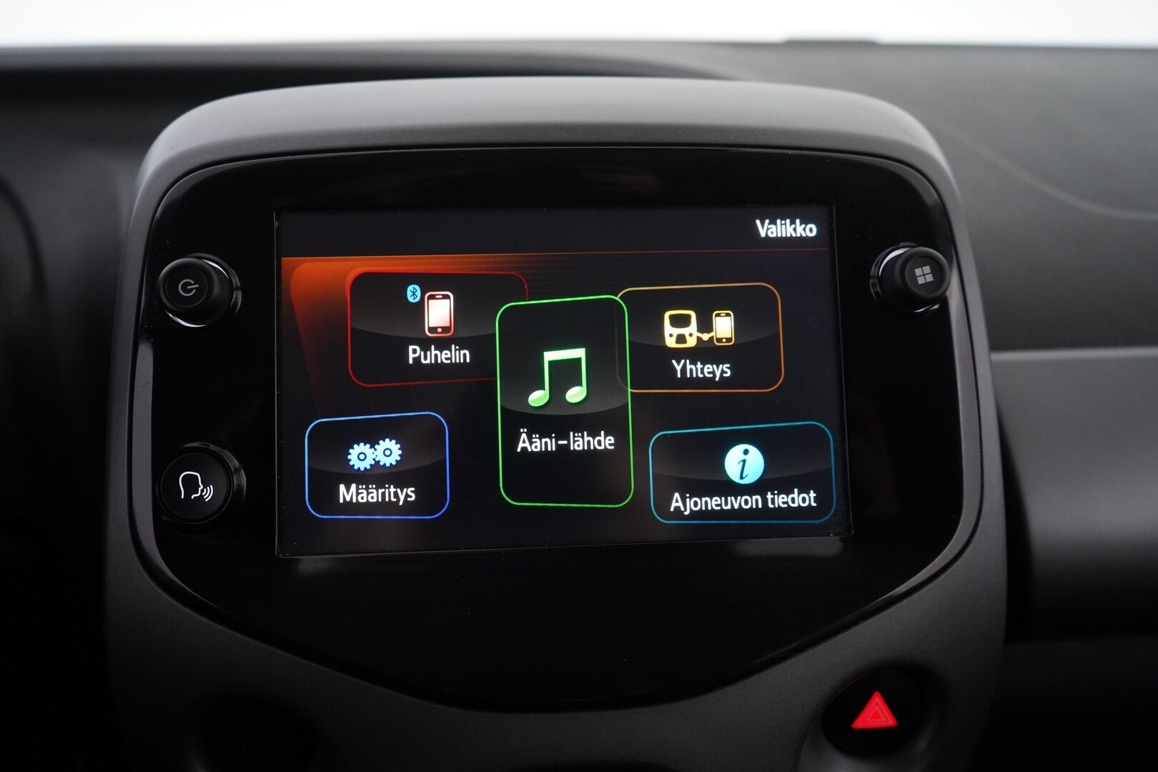 Toyota Aygo 2019 1,0 VVT-i 5ov X-Play *Vakkari / Kaistavahti / Kamera* - Suomi-auto / Apple Carplay & Android Auto / Kahdet renkaat ja vanteet