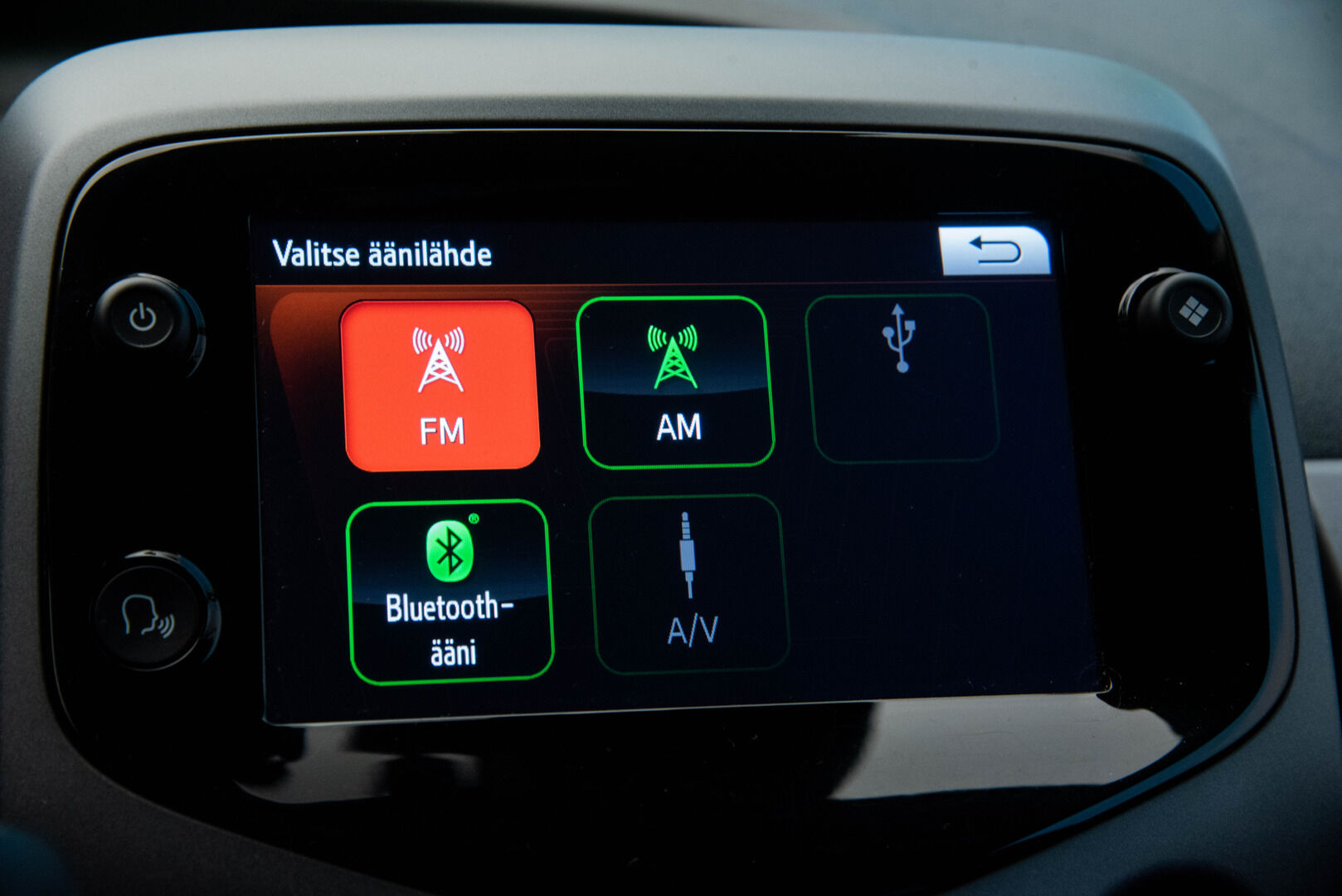 Toyota Aygo 2019 1,0 VVT-i 5ov X-Play *Vakkari / Kaistavahti / Kamera* - Auto tulossa Lempäälään! / Suomi-auto / Apple Carplay & Android Auto - HULLUT VÄLIPÄIVÄT KORKOTARJOUS 2,49%