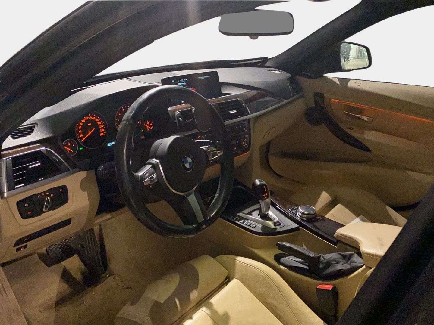 BMW 330 2016 F30 Sedan 330e A Business Luxury *M-Sport sisäpaketti / Harman/Kardon / HUD / Prof. Navi / Sporttinahat* - Upeat 19-tuuman kesävanteet / Huippuvarusteet - HULLU BLACKWEEK KORKOTARJOUS 2,49%