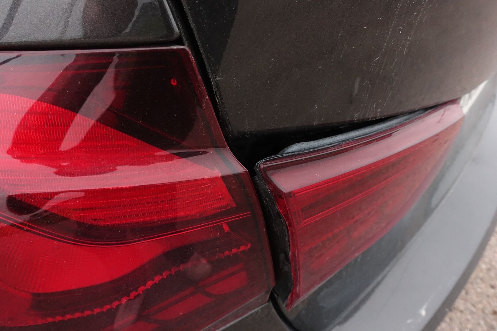 BMW 330 2016 F30 Sedan 330e A Business Luxury -Myydään huutokaupat.com-