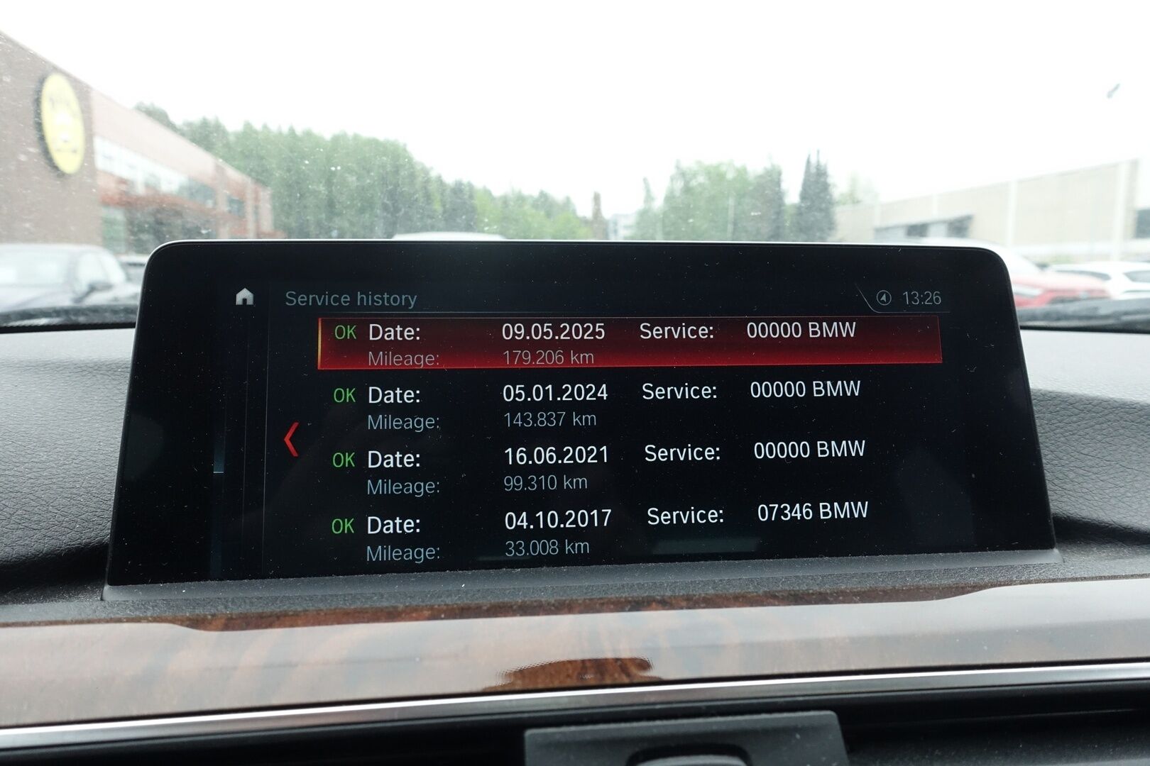BMW 330 2016 F30 Sedan 330e A Business Luxury -Myydään huutokaupat.com-