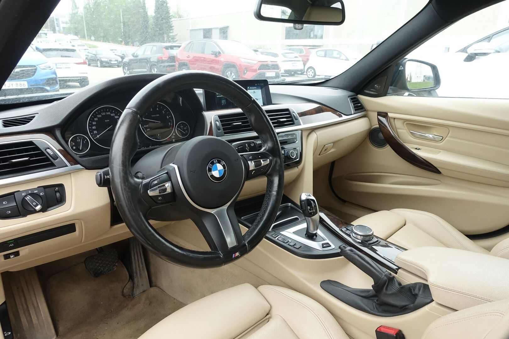 BMW 330 2016 F30 Sedan 330e A Business Luxury -Myydään huutokaupat.com-