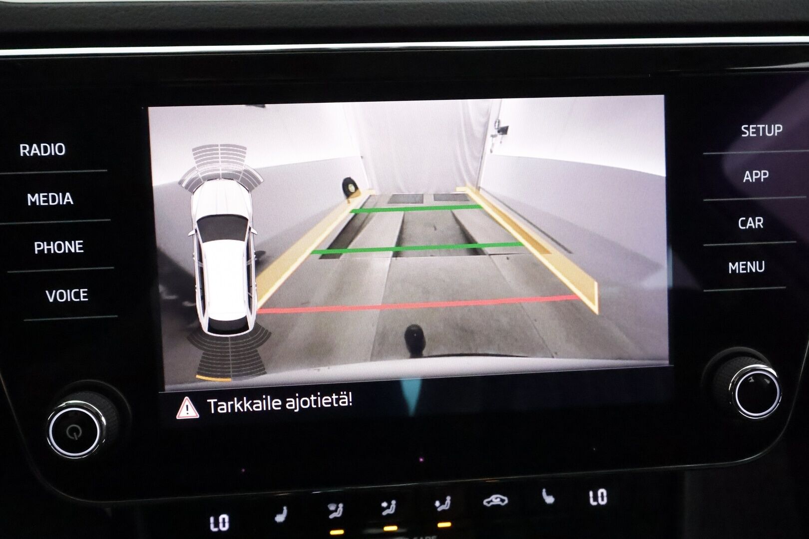 Skoda Superb 2018 Combi 2,0 TDI 190 4x4 L&K DSG **Canton / Webasto / Koukku / Adapt.Vakkari / Xenon / P.kamera / Muistipenkki / Keyless** - Kahdet Renkaat /  **HYVILLÄ KAMOILLA**