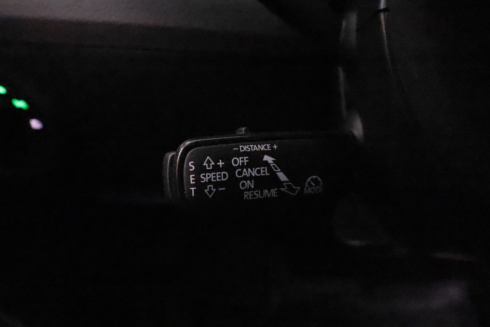 Skoda Superb 2018 Combi 2,0 TDI 190 4x4 L&K DSG **Canton / Webasto / Koukku / Adapt.Vakkari / Xenon / P.kamera / Muistipenkki / Keyless** - Kahdet Renkaat /  **HYVILLÄ KAMOILLA**