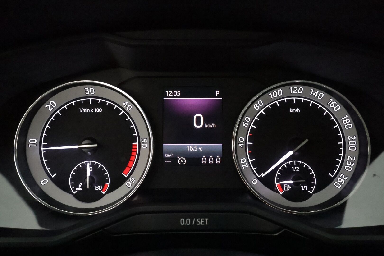 Skoda Superb 2018 Combi 2,0 TDI 190 4x4 L&K DSG **Canton / Webasto / Koukku / Adapt.Vakkari / Xenon / P.kamera / Muistipenkki / Keyless** - Kahdet Renkaat /  **HYVILLÄ KAMOILLA**