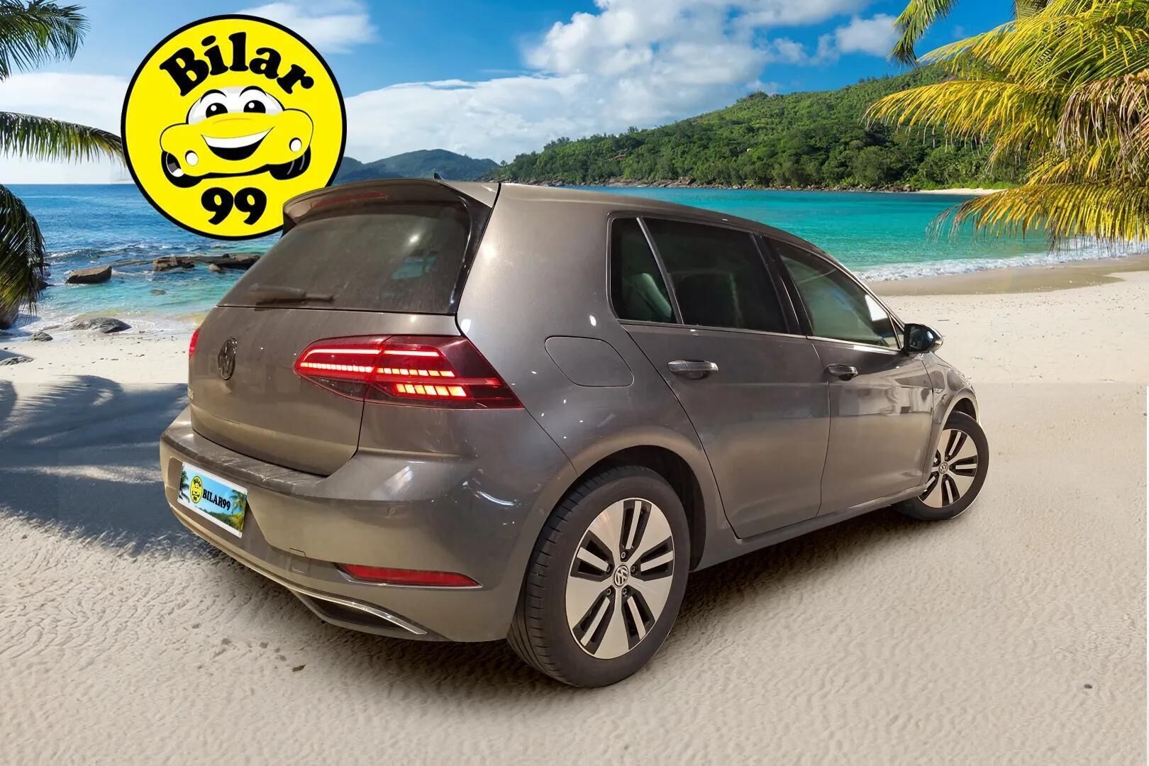Volkswagen Golf 2018 e-Golf 100 kW (136 hv) automaatti - SoH 89% | Lämpöpumppu | Adapt.Vakkari | Nahkasisusta | Digimittari | DynAudio | Peruutuskamera | Adapt.LED | SUPERVARUSTEET!