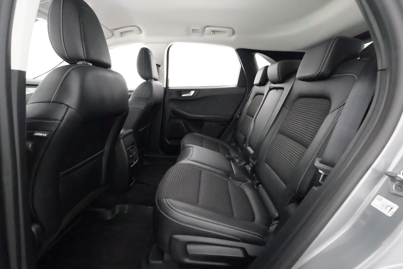 Ford Kuga 2021 2,5 hybrid (PHEV) 225hv CVT FWD Titanium X ** Adapt. vakkari / Koukku / Keyless / P.kamera / Navi - B&O / Kahdet renkaat / Merkkihuollot 