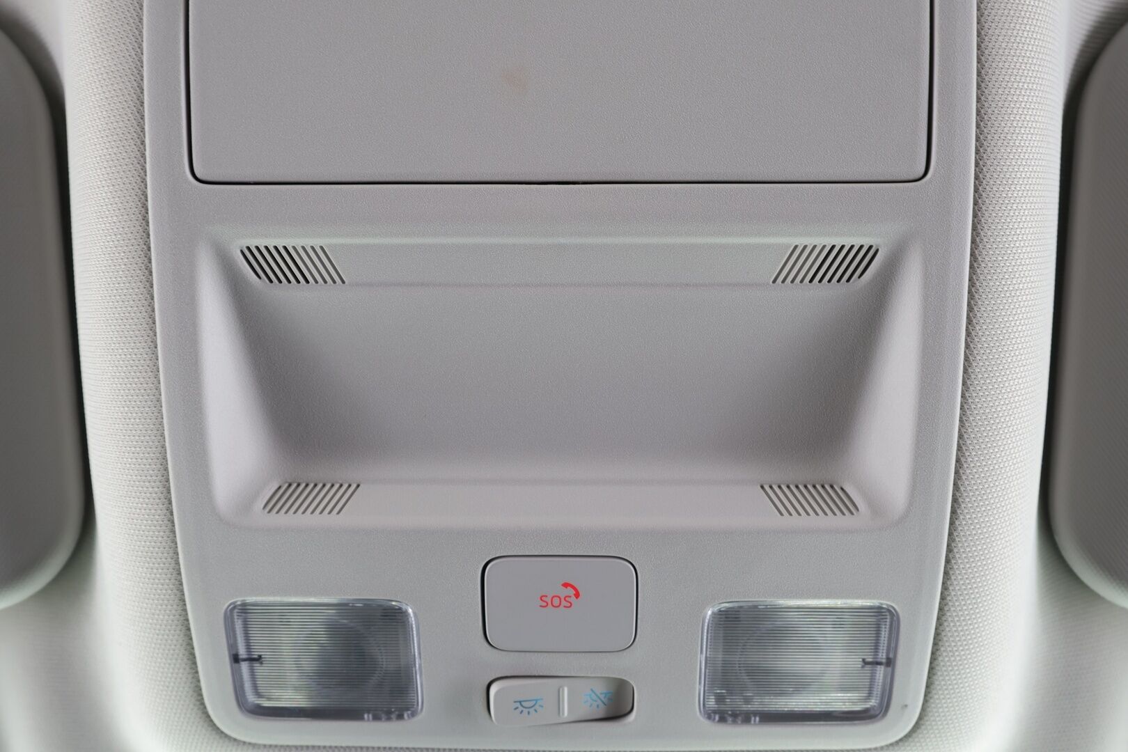 Ford Kuga 2021 2,5 hybrid (PHEV) 225hv CVT FWD Titanium X * ACC / P.kamera / BLIS / LED / Navi / B&O / Koukku * - Suomi-auto / Akku kuntotarkastettu! / Kahdet renkaat aluvanteilla / Merkkihuollettu - HULLUT JOULUT KORKOTARJOUS 2,49% 