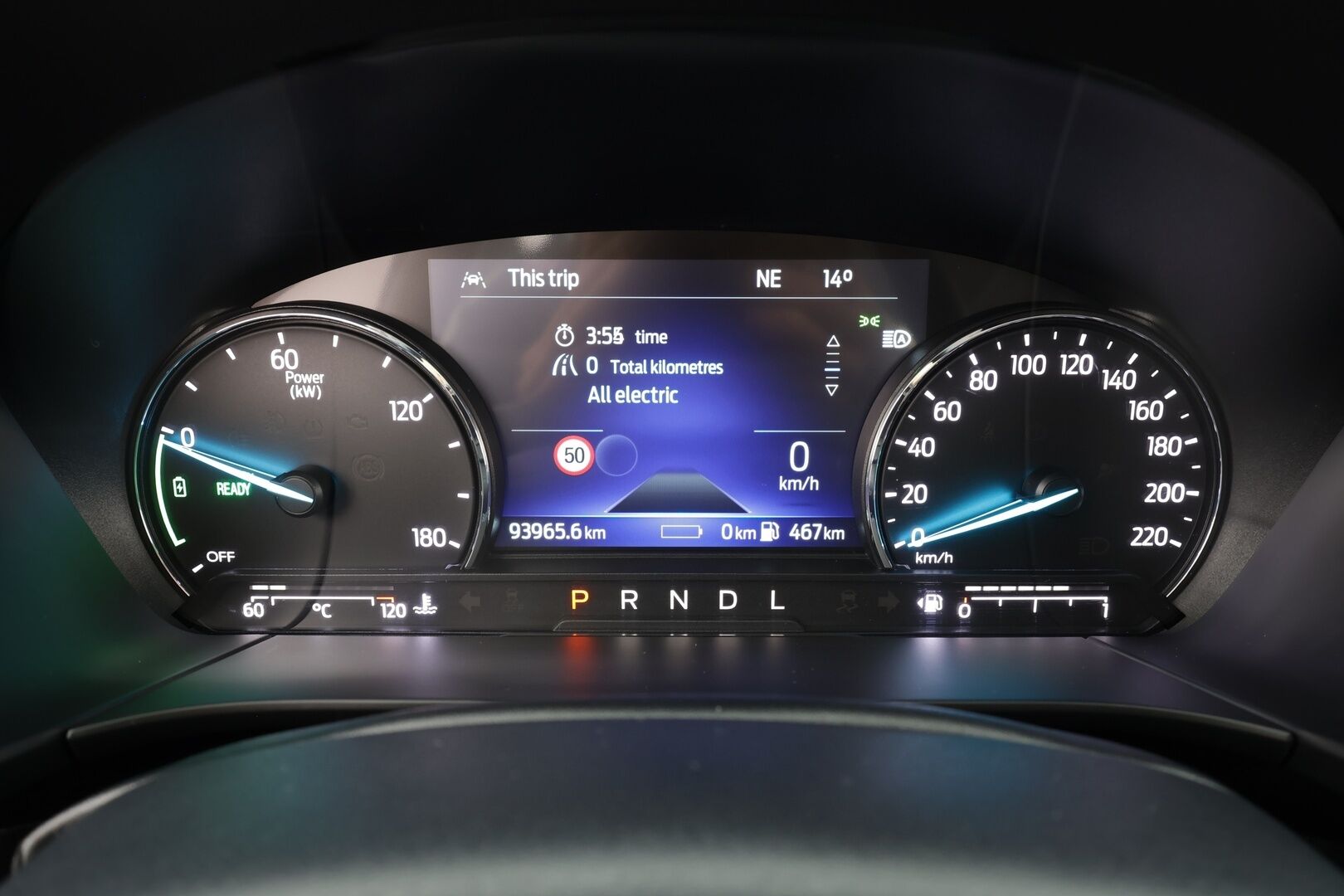 Ford Kuga 2021 2,5 hybrid (PHEV) 225hv CVT FWD Titanium X * ACC / P.kamera / BLIS / LED / Navi / B&O / Koukku * - Suomi-auto / Akku kuntotarkastettu! / Kahdet renkaat aluvanteilla / Merkkihuollettu