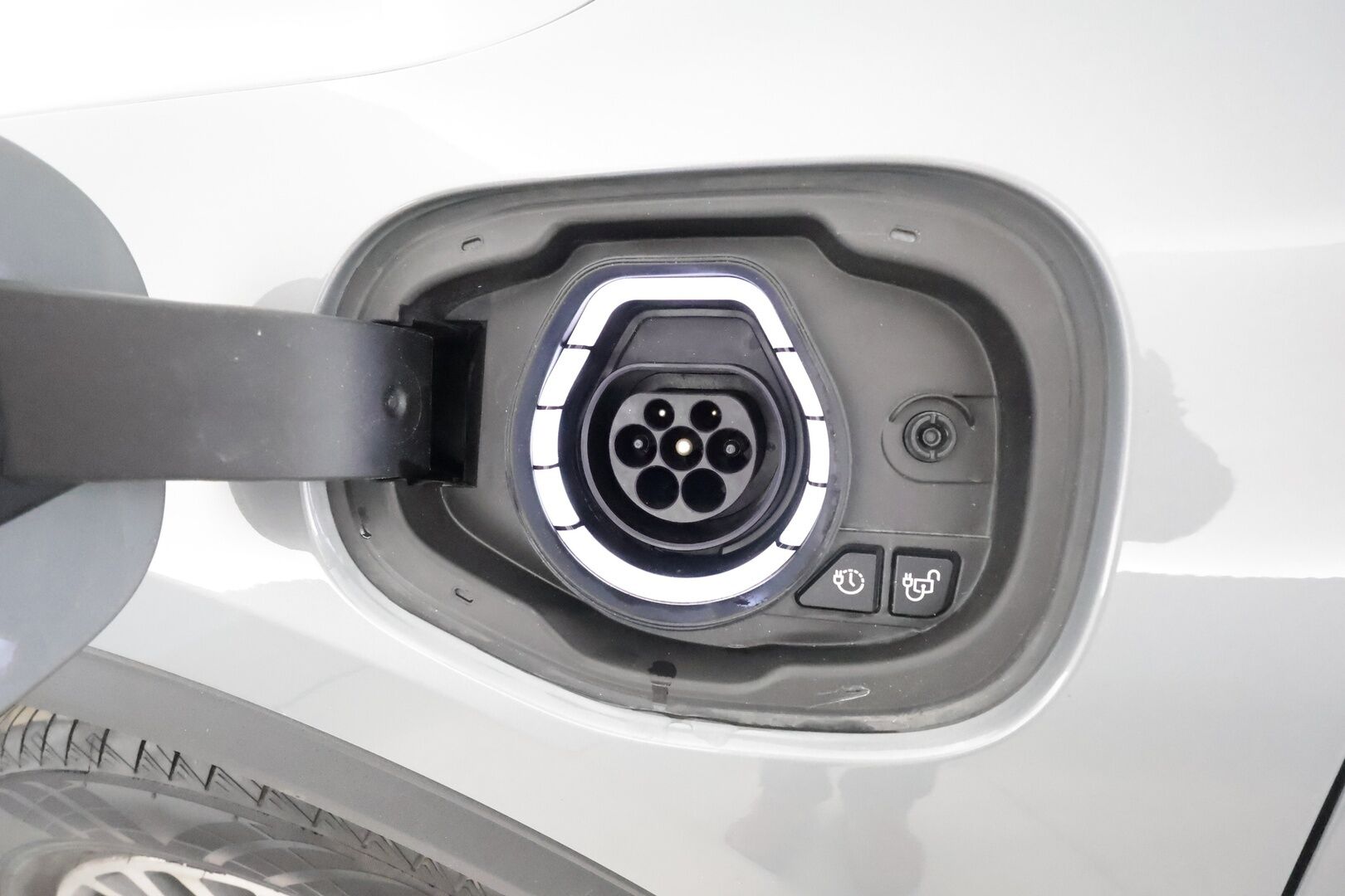 Ford Kuga 2021 2,5 hybrid (PHEV) 225hv CVT FWD Titanium X ** Adapt. vakkari / Koukku / Keyless / P.kamera / Navi - B&O / Kahdet renkaat / Merkkihuollot 