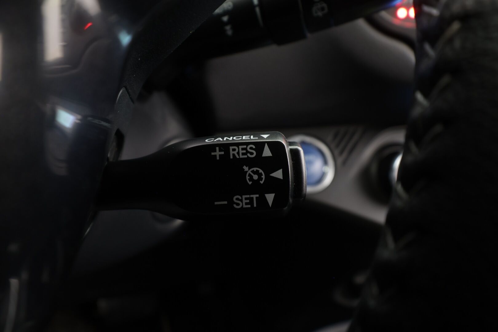 Toyota Yaris 2020 1,5 Hybrid Y20 Edition * Vakkari / P.kamera / Navi / Lohko / Kaistavahti * - 1.Om Suomi-auto / Kahdet renkaat aluvanteilla