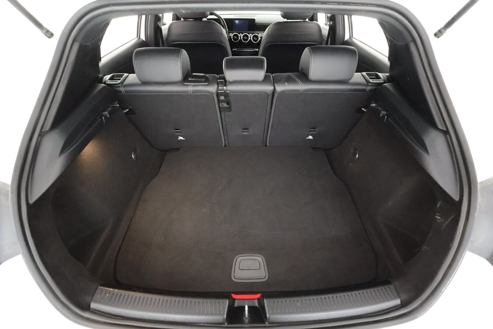 Mercedes-Benz A 2020 180 d A Business Style * Vakkari / Sporttipenkit / P.Kamera / LED / Digimittaristo * - Suomi-auto / Kahdet Renkaat - HULLUT AVAJAISHULINAT KORKOTARJOUS 3,29 %