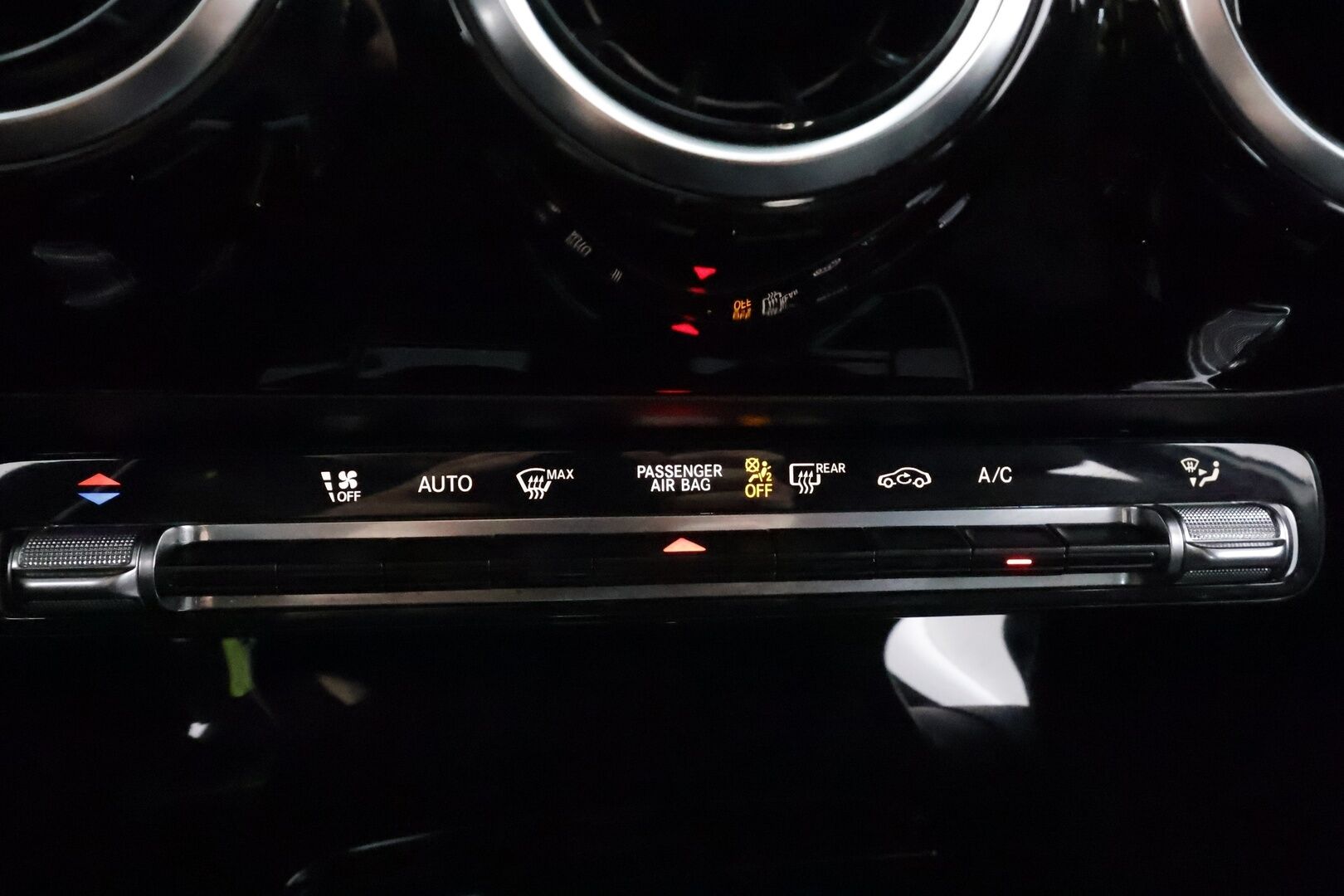 Mercedes-Benz A 2020 180 d A Business Style * Vakkari / Sporttipenkit / P.Kamera / LED / Digimittaristo * - Suomi-auto / Kahdet Renkaat - HULLUT AVAJAISHULINAT KORKOTARJOUS 3,29 %