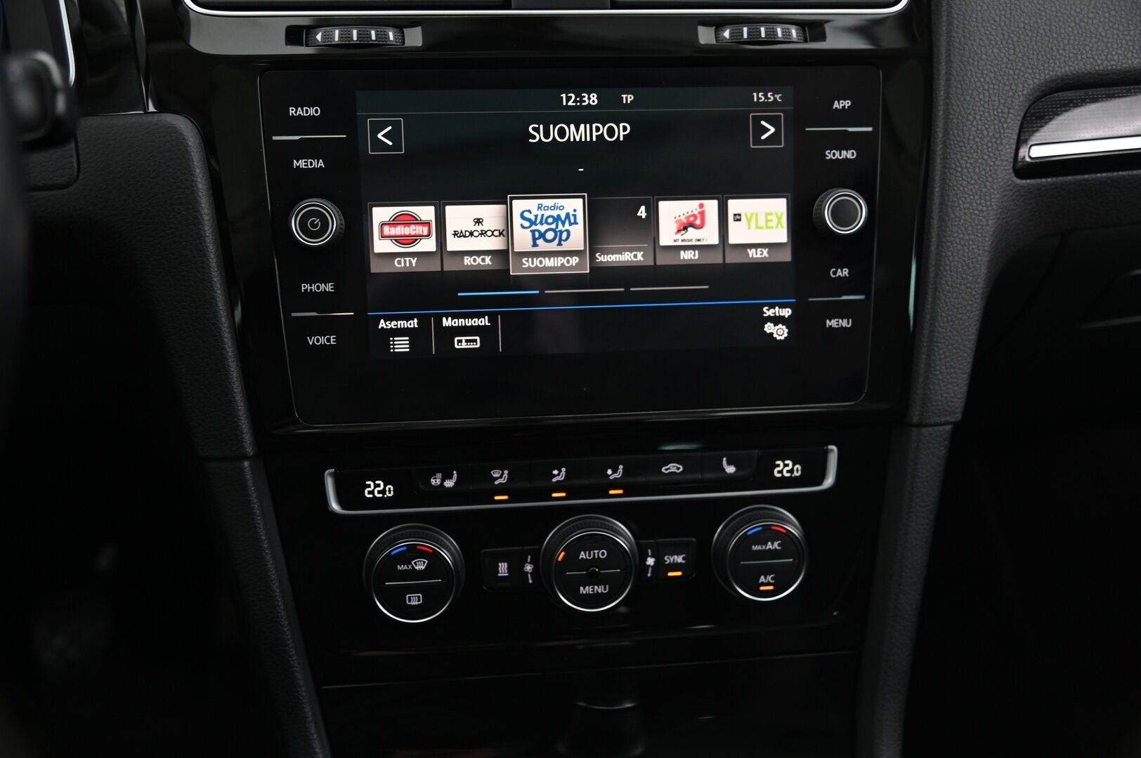Volkswagen Golf 2017 2,0TDI 4MOTION Highline* Dynaudio / Webasto / Panorama / Digimittaristo*