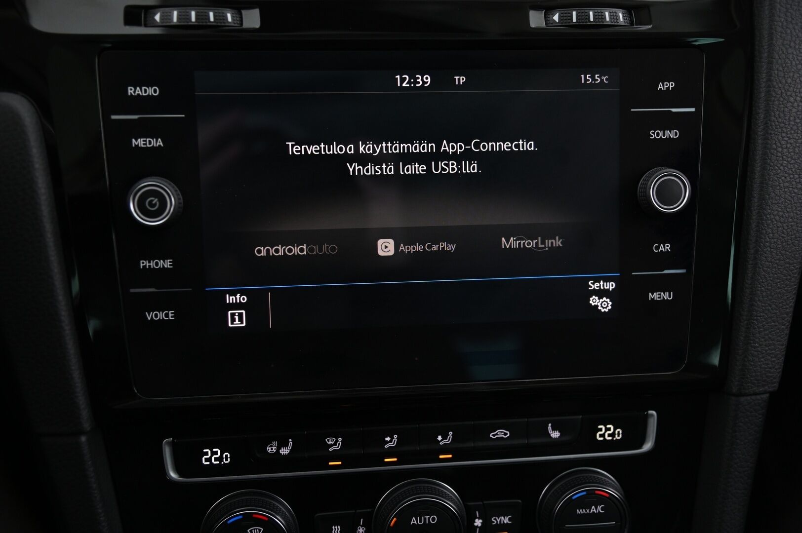 Volkswagen Golf 2017 2,0TDI 4MOTION Highline* Dynaudio / Webasto / Panorama / Digimittaristo*